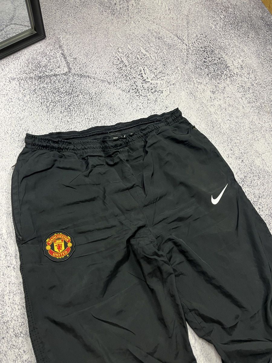 Nike Vintage Y2k Nike Manchester United Nylon Track Pants Drill Size US 30 / EU 46 - 10 Thumbnail