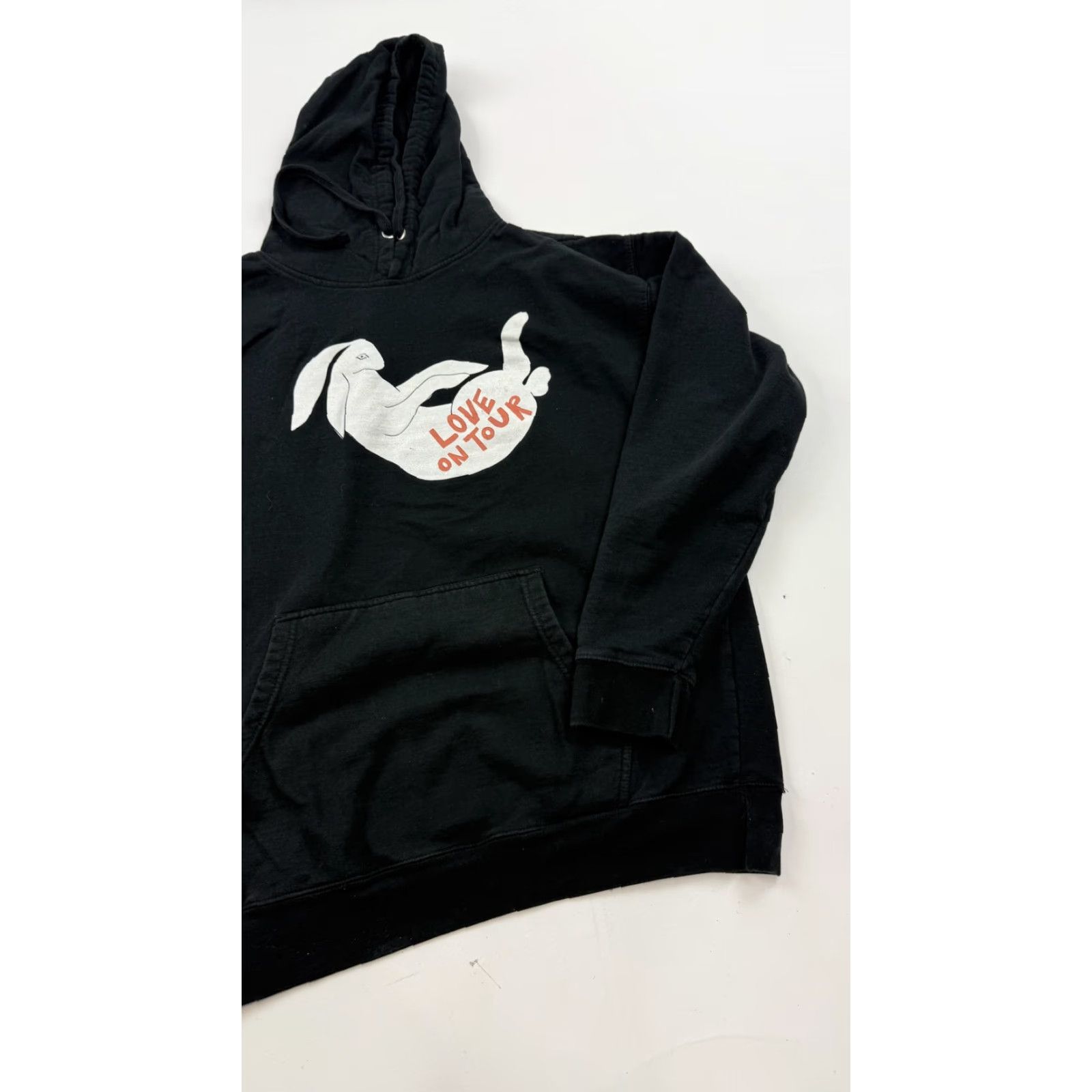 Vintage Love On Tour Hoodie Mens Extra Large Black Bunny Graphic Pullover Independent Size US M / EU 48-50 / 2 - 2 Thumbnail