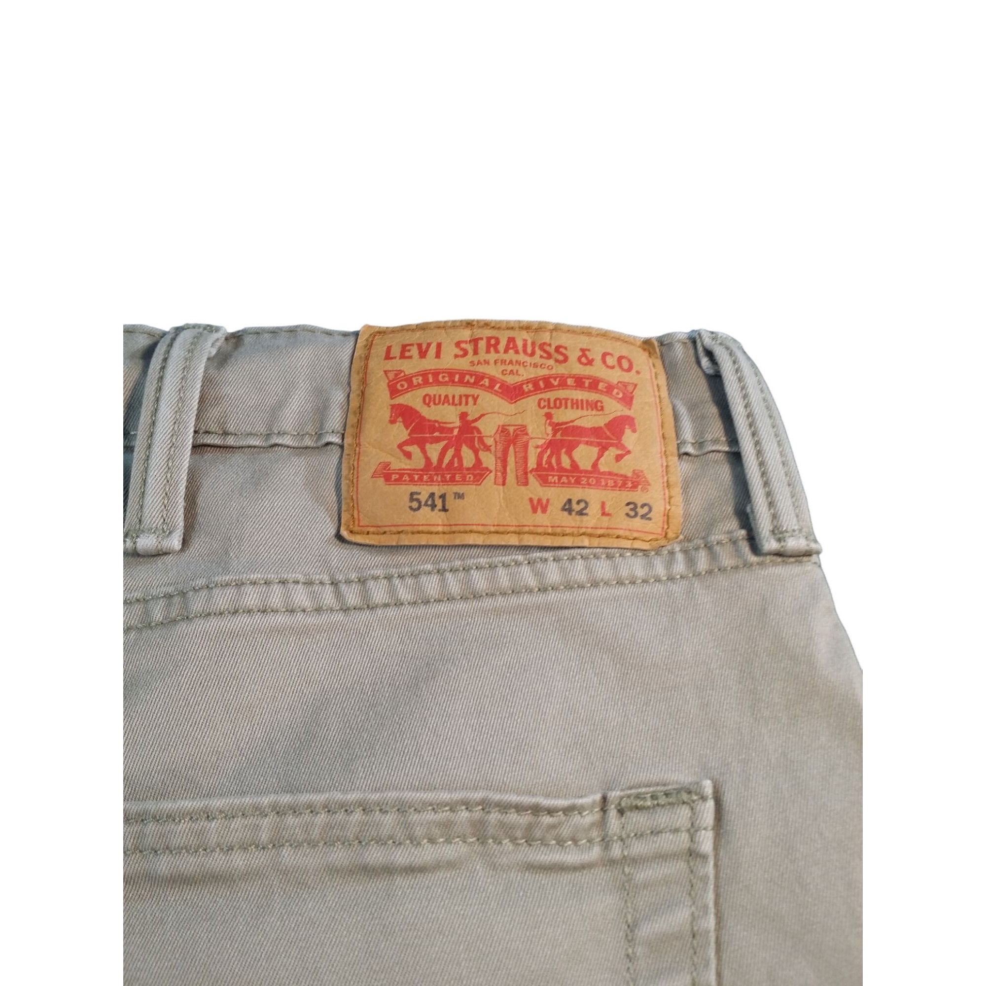Levi's Levi's 541 Jeans Men Sz 42 X 32 Khaki Beige Denim White Labe Size US 42 / EU 58 - 6 Thumbnail