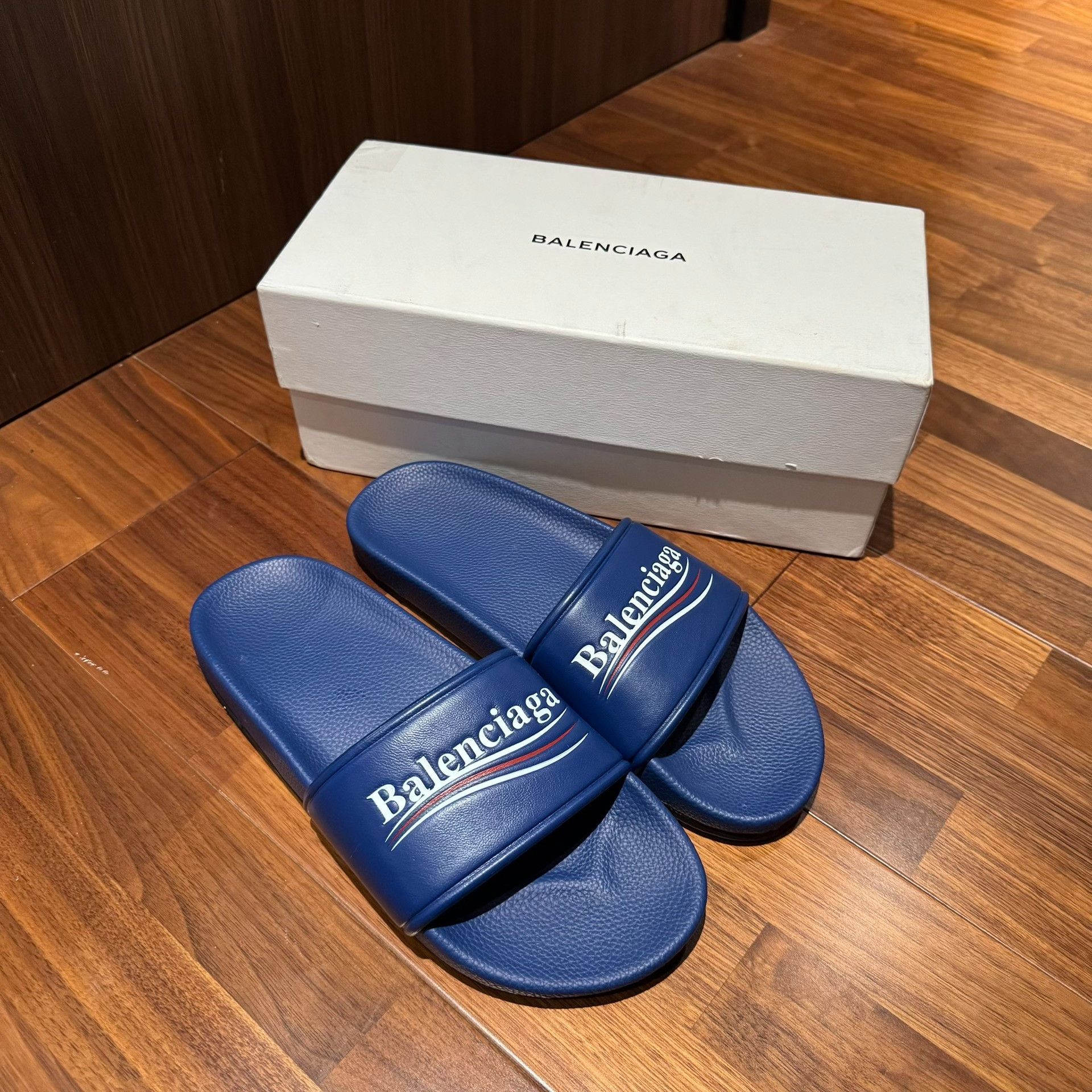 Balenciaga Balenciaga Blue Wave Print Slippers Size US 10 / EU 43 - 1 Thumbnail