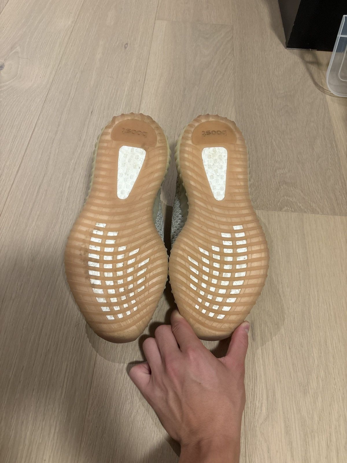 Adidas Yeezy 350 v2 Size US 9 / EU 42 - 5 Thumbnail