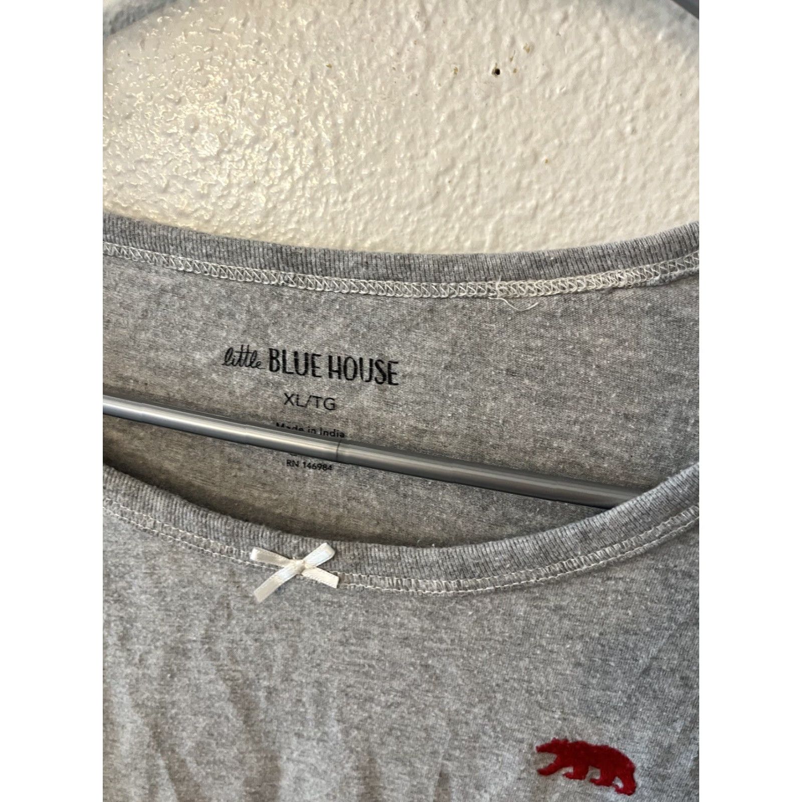 Vintage little blue house Womens Gray Solid Long Sleeve T-Shirt Size XL Christmas Crew Neck Pajama Top from The Teens Department Size XL / US 12-14 / IT 48-50 - 2 Thumbnail