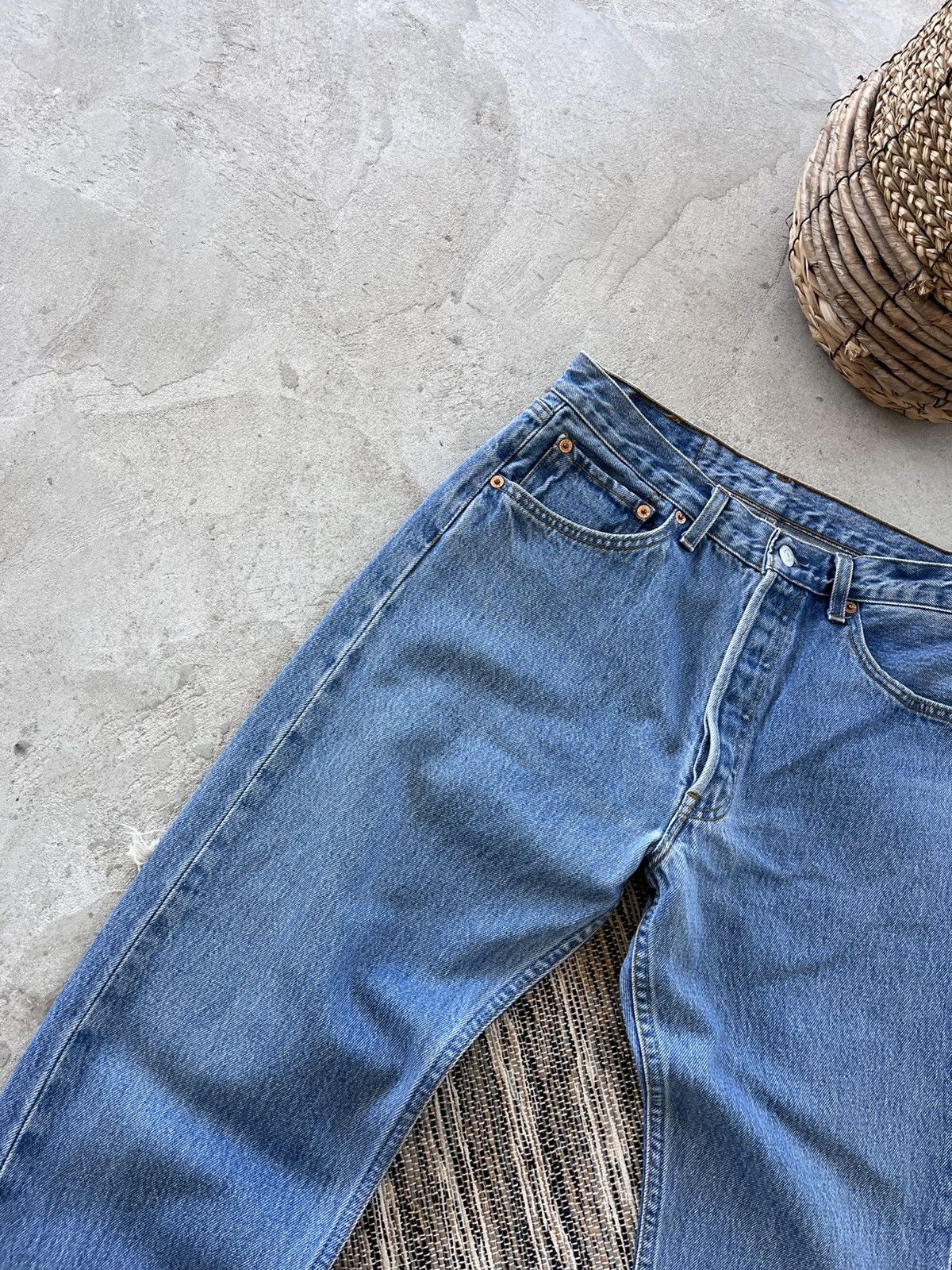Levi's Vintage Levis 501 Denim Jeans 32x30 Straight Fit Workwear Size US 32 / EU 48 - 7 Thumbnail