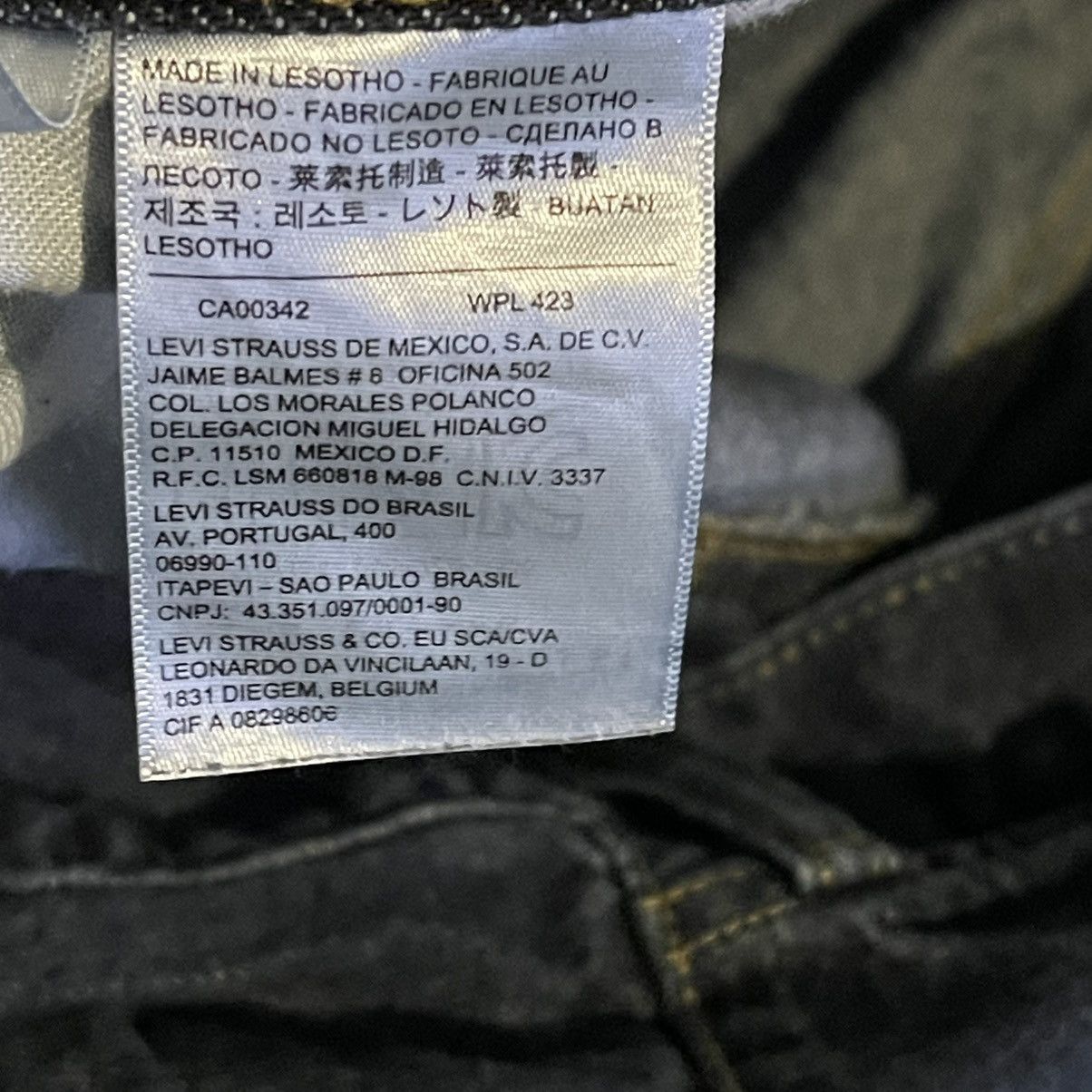Levi's Vintage Levis 559 Mens Straight Leg Jeans 36x30 Denim Y2K Size US 36 / EU 52 - 4 Thumbnail
