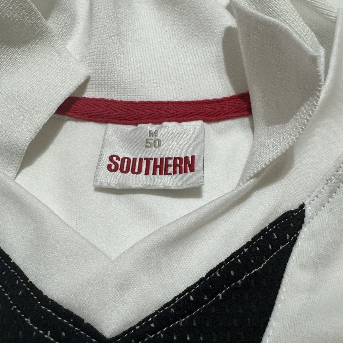 Vintage Deutschland Germany Men Shirt Jersey Football Soccer White L Size US L / EU 52-54 / 3 - 6 Thumbnail