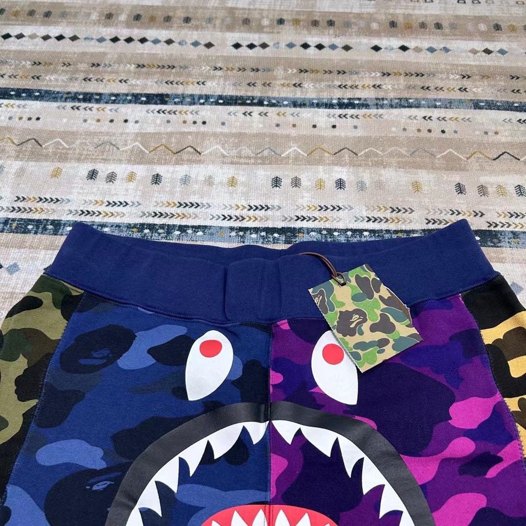 Bape ABC CAMO SHARK SWEAT SHORTS Size US 34 / EU 50 - 3 Thumbnail