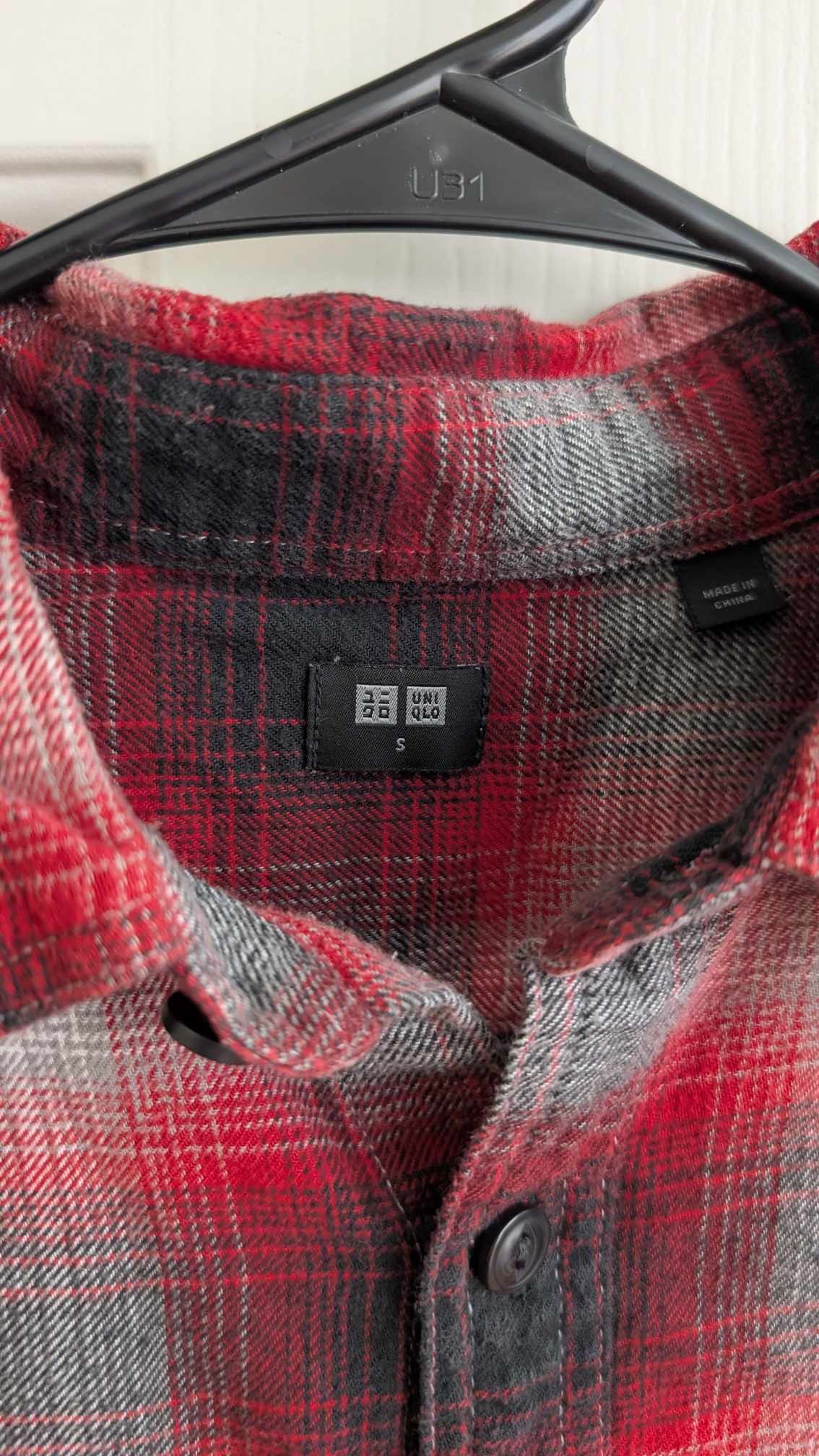 Uniqlo Uniqlo Patterned Flannel Longsleeve Shirt Red Size US S / EU 44-46 / 1 - 3 Thumbnail