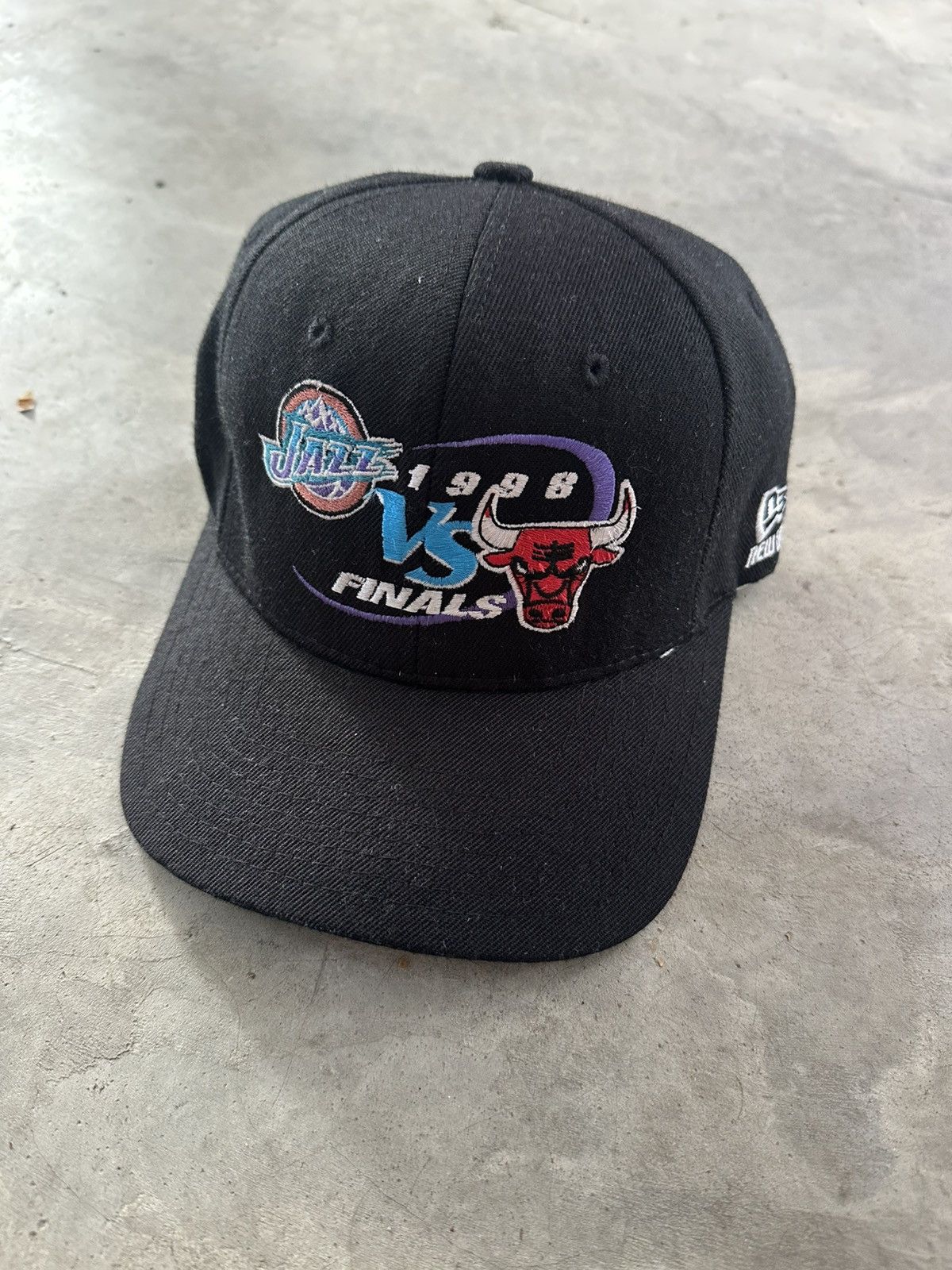 New Era Jazz Vs Bulls Final 1998 Vintage Cap Size ONE SIZE - 5 Thumbnail