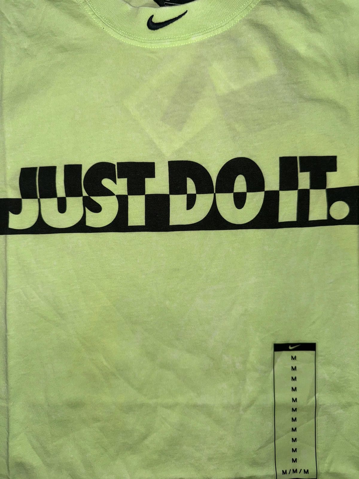 Nike Nike Women’s Neon Green Worn-In Stand Out Cropped Top Sample Size M / US 6-8 / IT 42-44 - 3 Thumbnail
