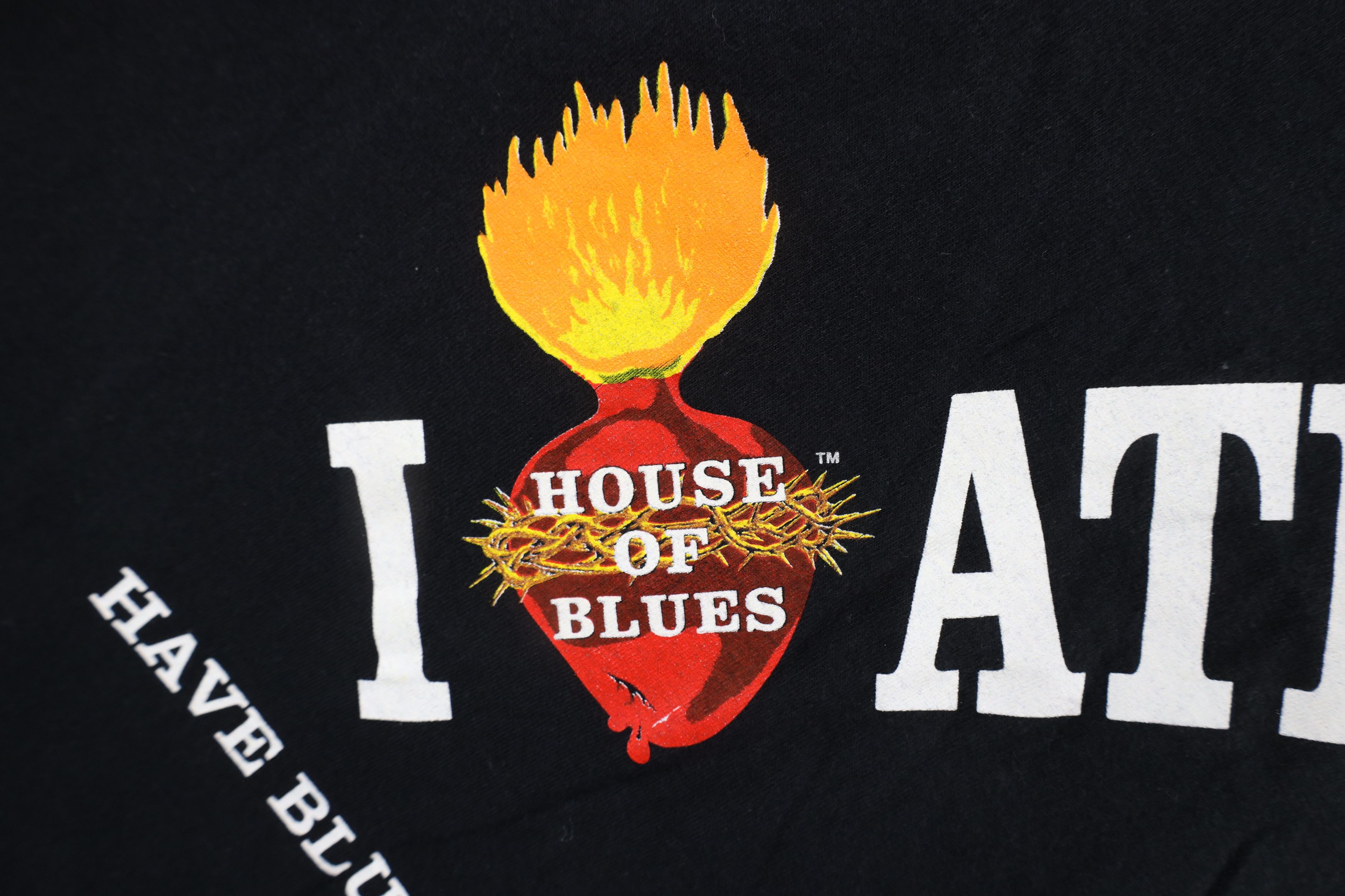 Vintage Vintage 90s Out House of Blues Atlanta T-Shirt Black USA Size US XL / EU 56 / 4 - 6 Thumbnail