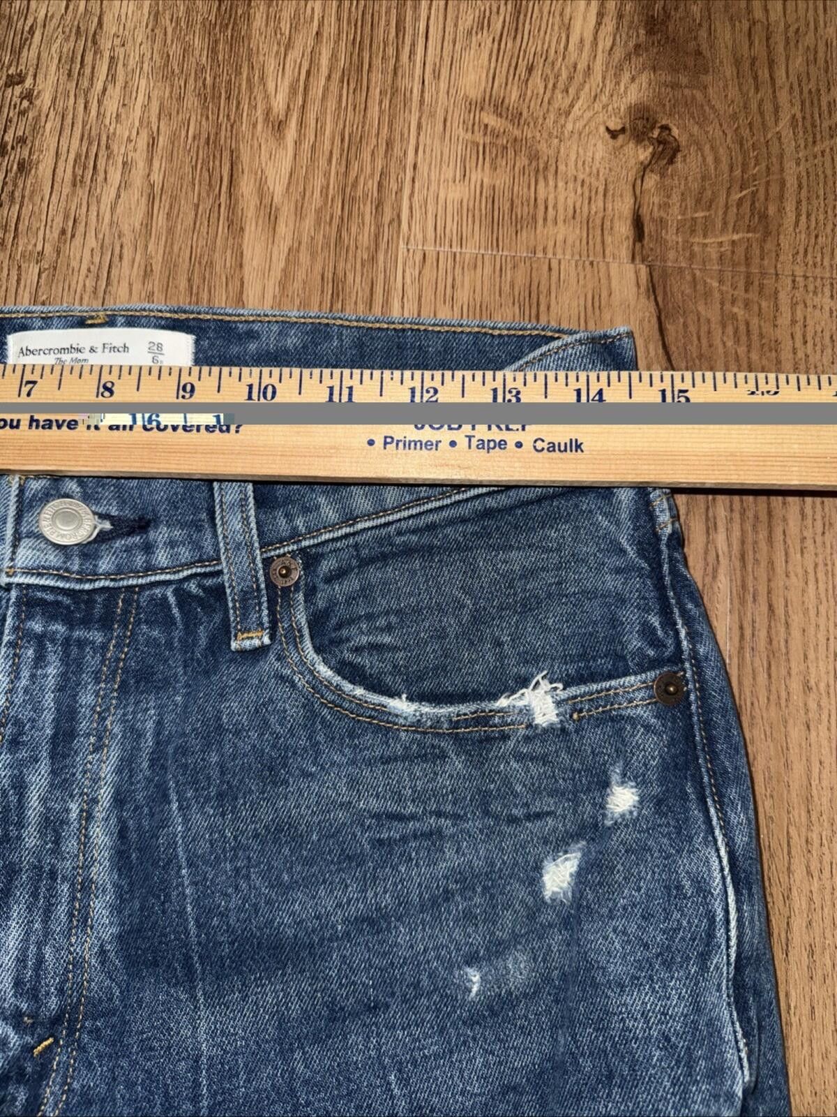 Abercrombie & Fitch Abercrombie & Fitch The Mom High Rise Distressed Jeans 28/6 Size 28" / US 6 / IT 42 - 4 Thumbnail