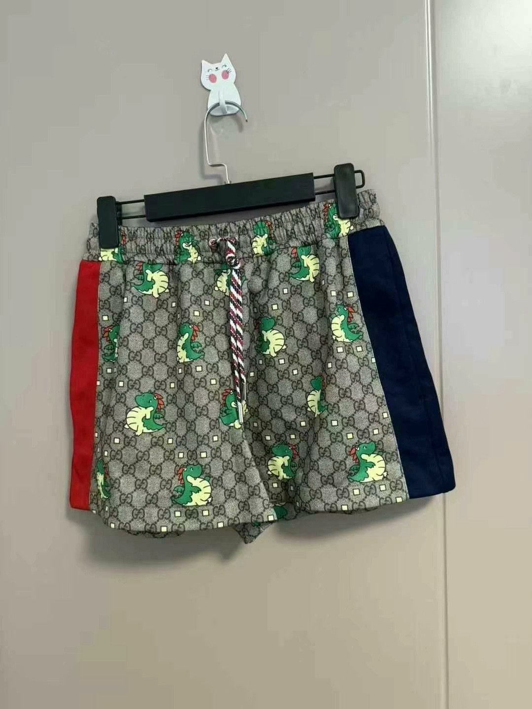Gucci gucci classic cartoon logo shorts for men Size US 26 / EU 42 - 1 Thumbnail