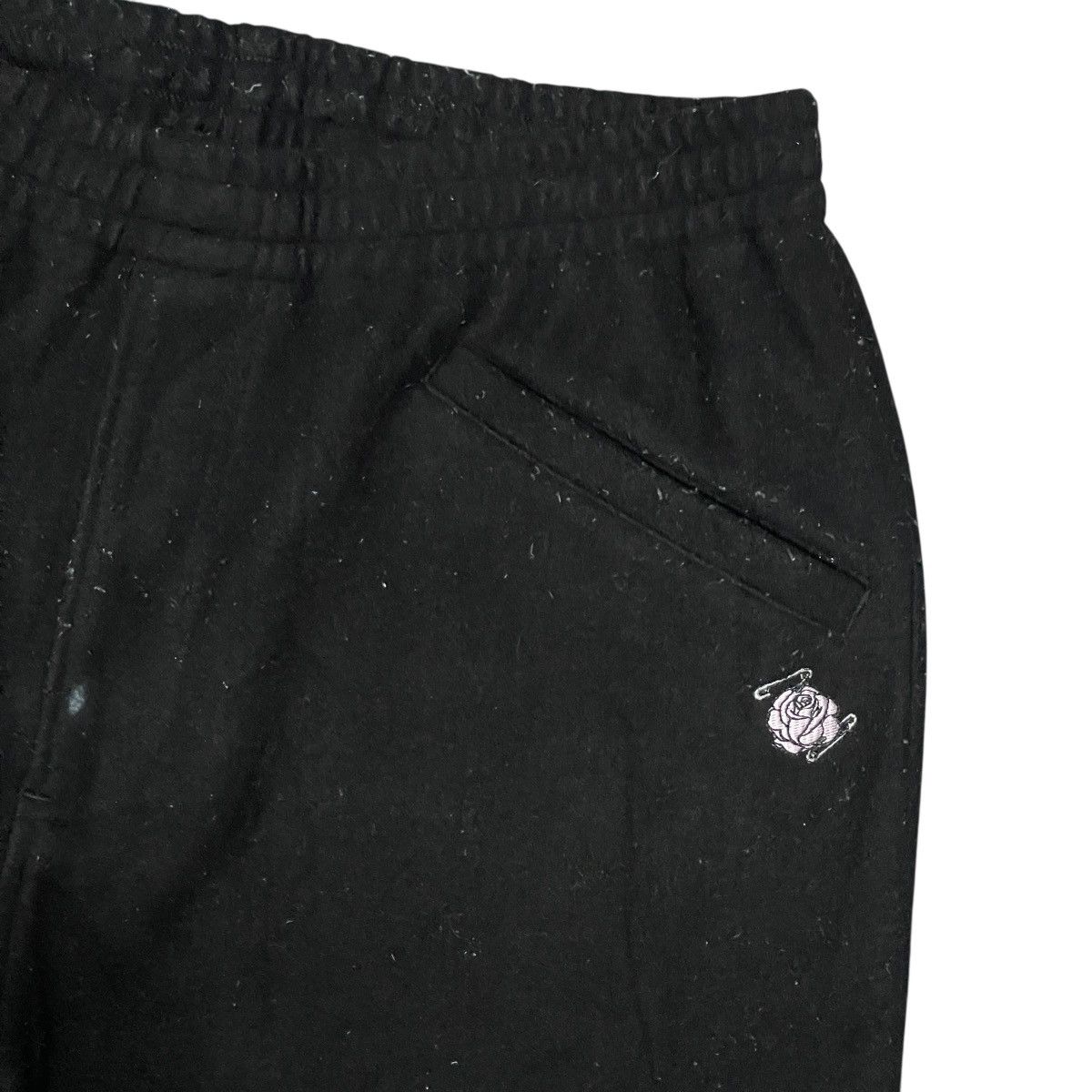 Jun Takahashi GU X Undercover Jun Takahashi Silent Noise Jogger Sweatpants Size US 30 / EU 46 - 2 Thumbnail