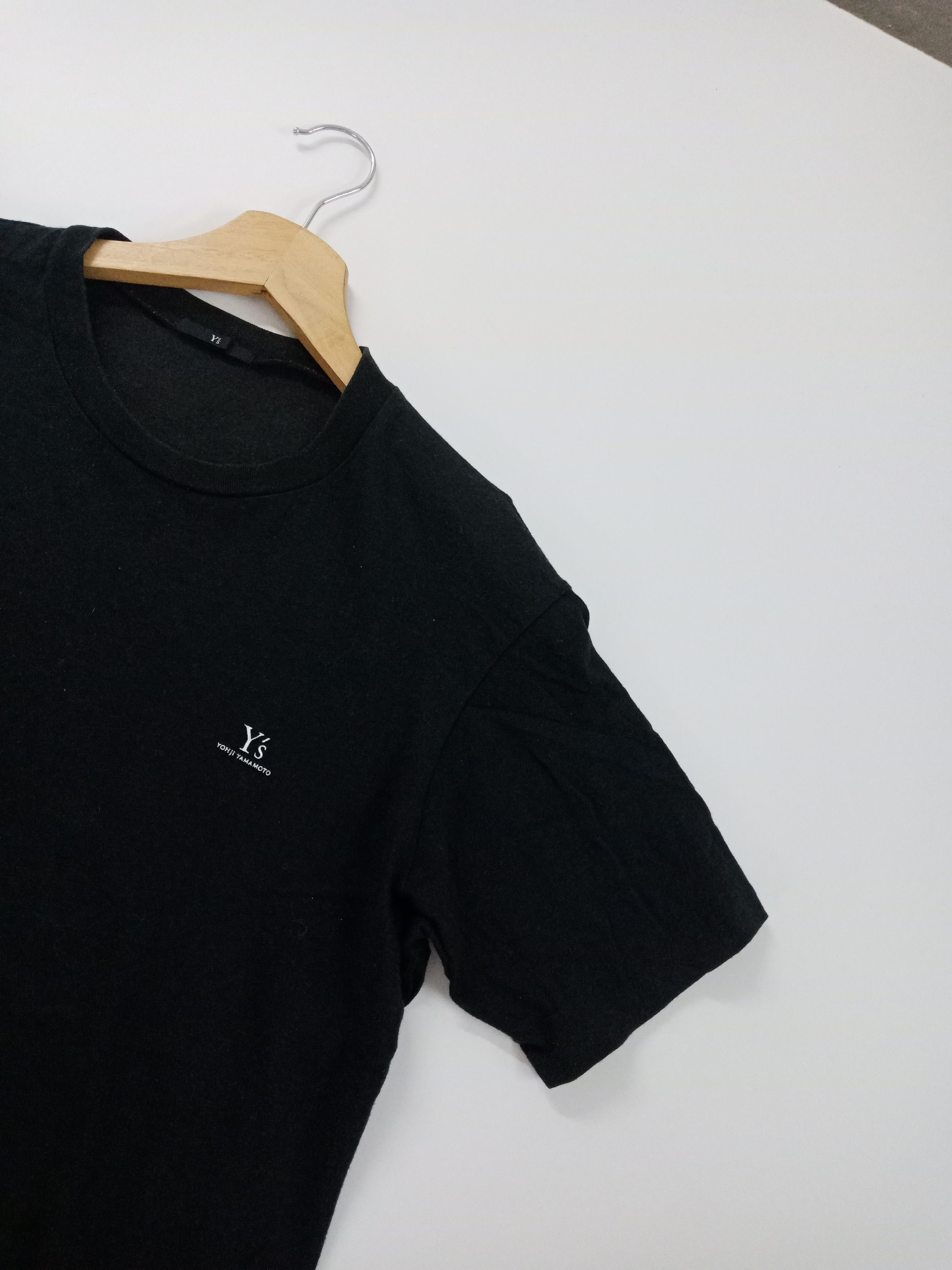 Yohji Yamamoto SS2007 Yohji Yamamoto Black Tee #C Size US S / EU 44-46 / 1 - 4 Thumbnail