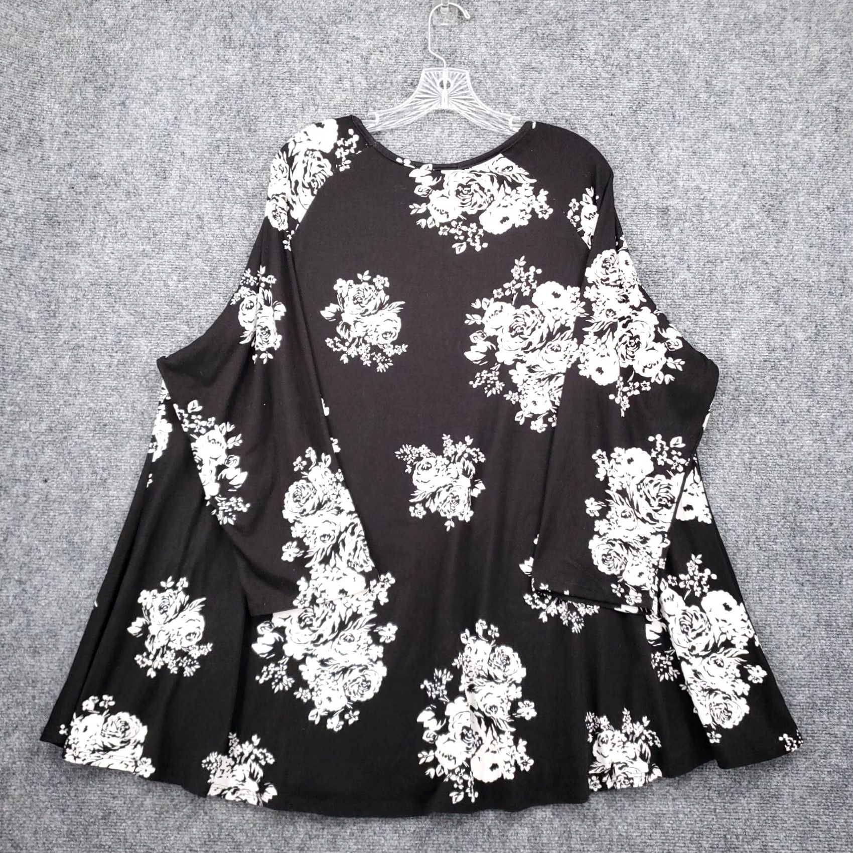 Vintage Kim & Cami Blouse Womens 3X Plus Black Floral Oversized Loose 3/4 Sleeve Stretch Size XXL / US 16-18 / IT 52-54 - 2 Thumbnail