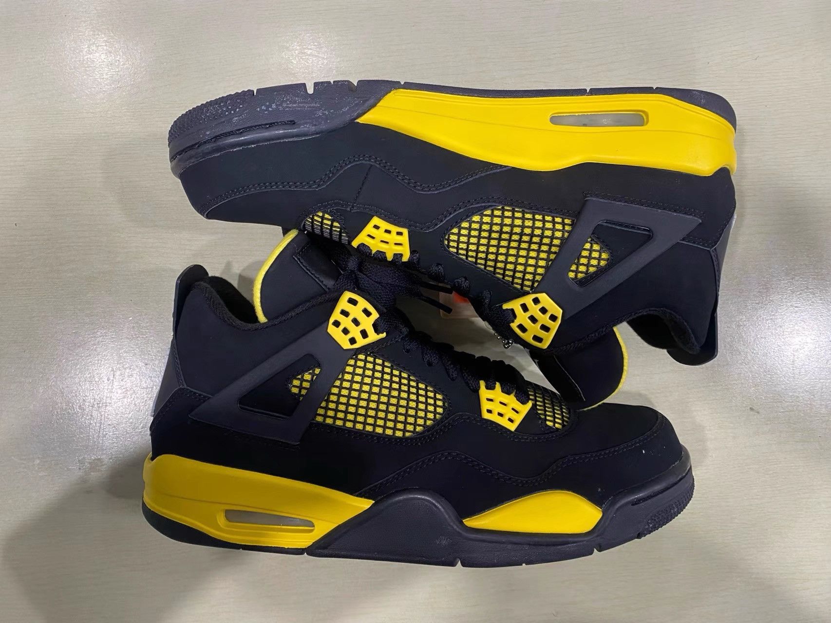 Nike AJ4 Thunder K36 Size US 9 / EU 42 - 6 Thumbnail