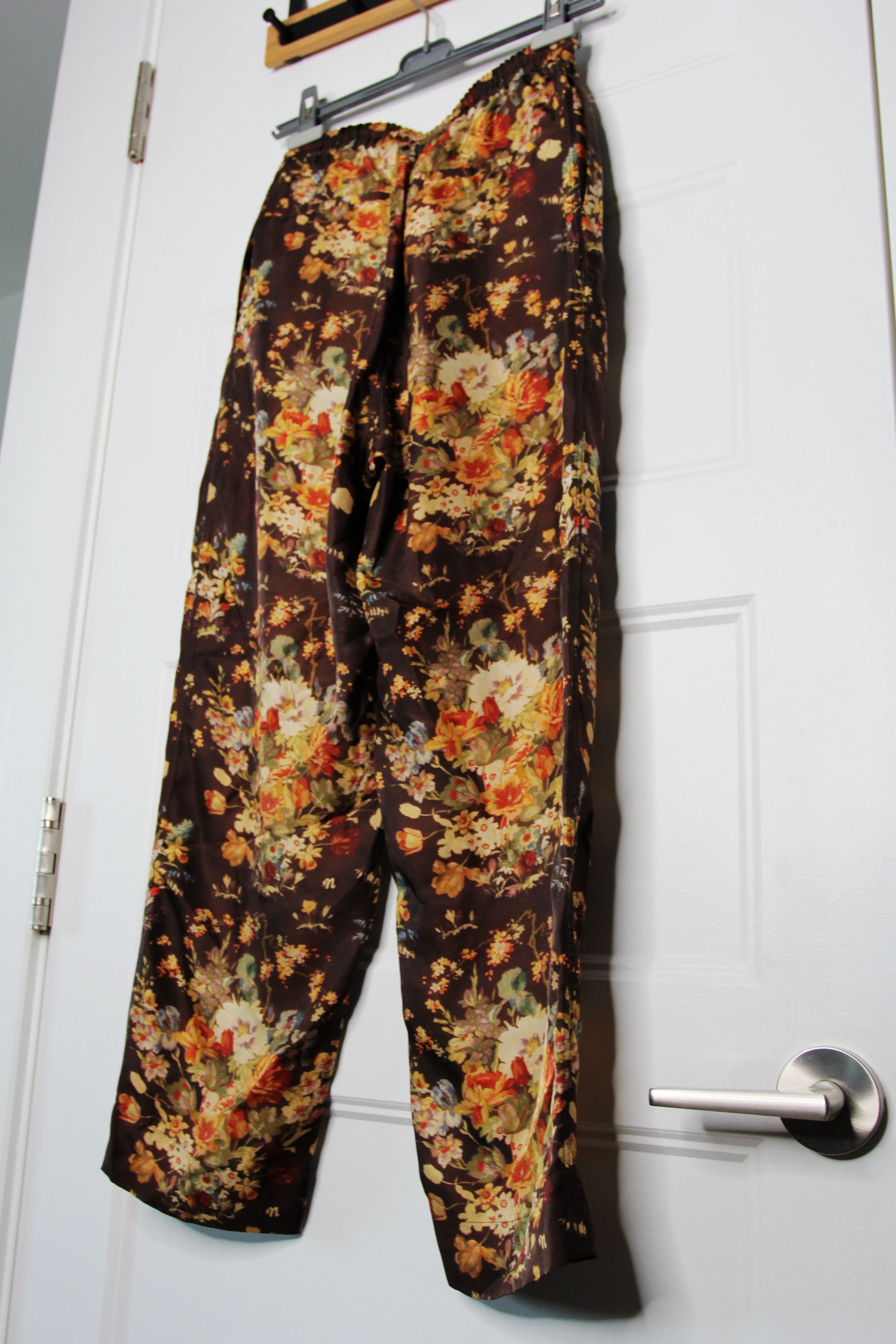 Nanushka BNWT SS23 NANUSHKA FLORAL PRINT SILK PANTS XS Size US 28 / EU 44 - 7 Thumbnail