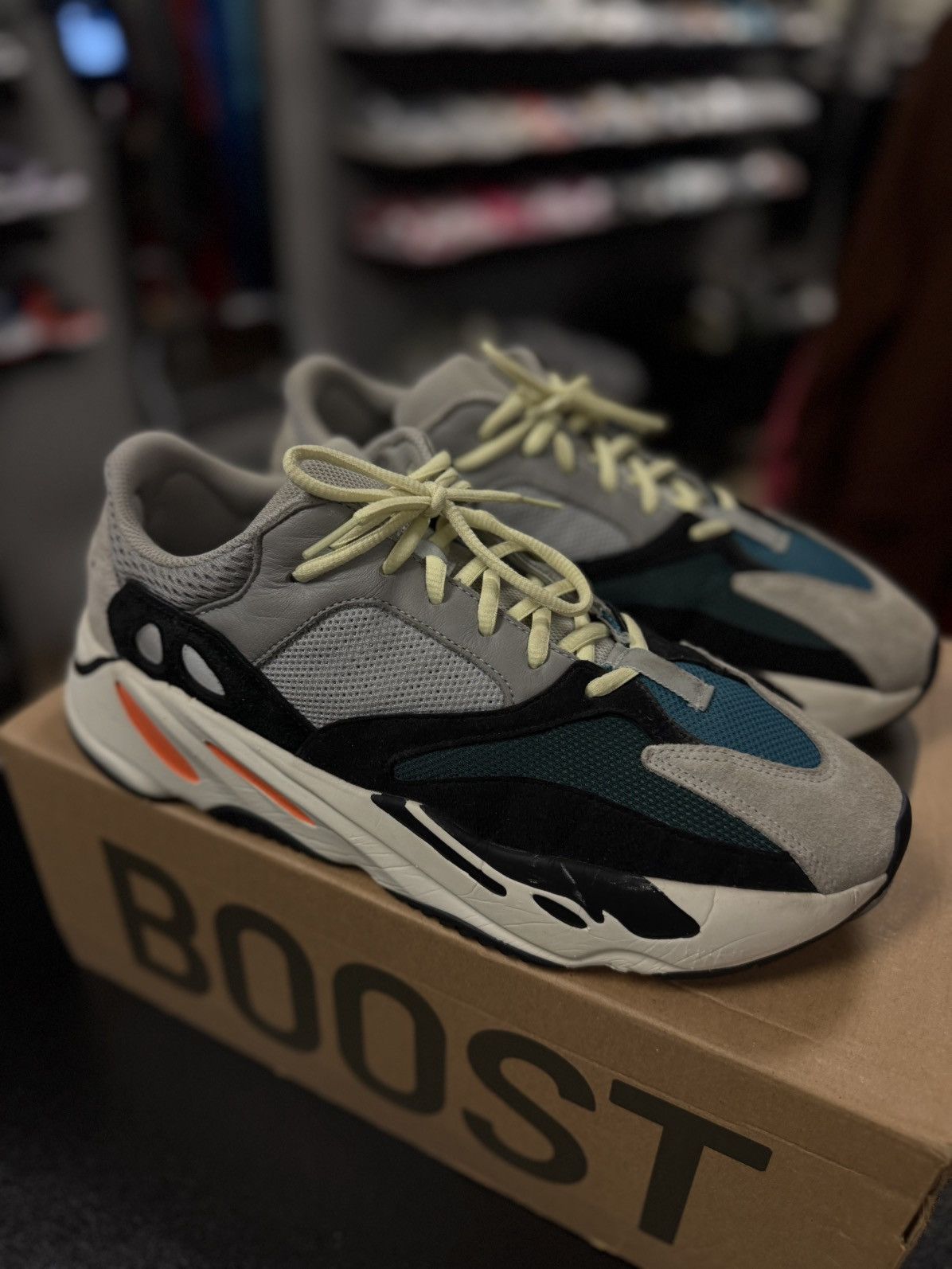 Adidas × Yeezy Yeezy 700 Wave Runner Size 11 Pre Owned W BOX Size US 11 / EU 44 - 6 Thumbnail