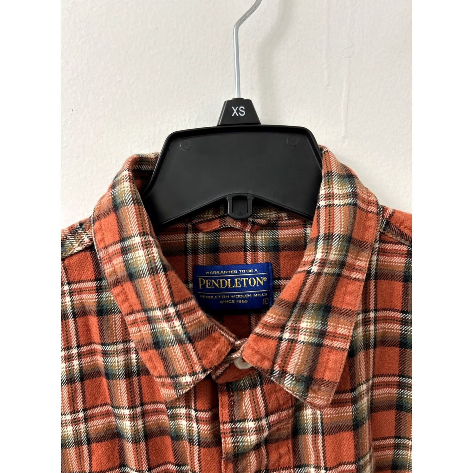 Pendleton VINTAGE Pendleton Shirt Mens L Orange Plaid Button-Down Flannel Pockets Long Sleeve Size US L / EU 52-54 / 3 - 4 Thumbnail