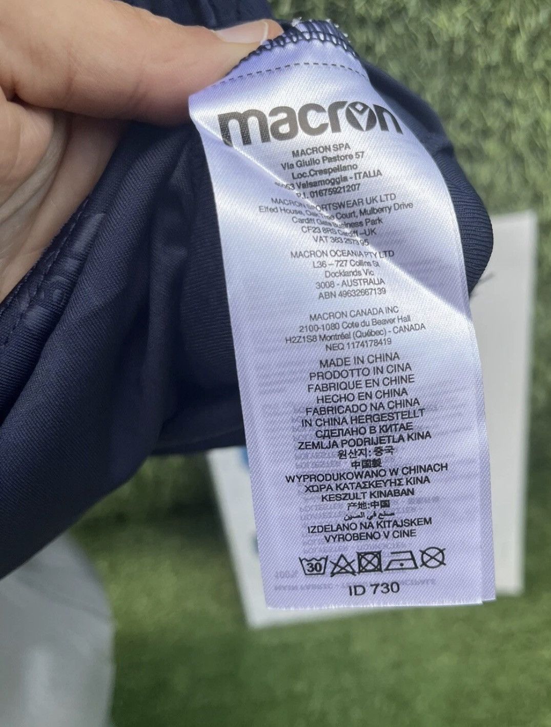 Macron Training jersey bologna Size US XL / EU 56 / 4 - 8 Thumbnail