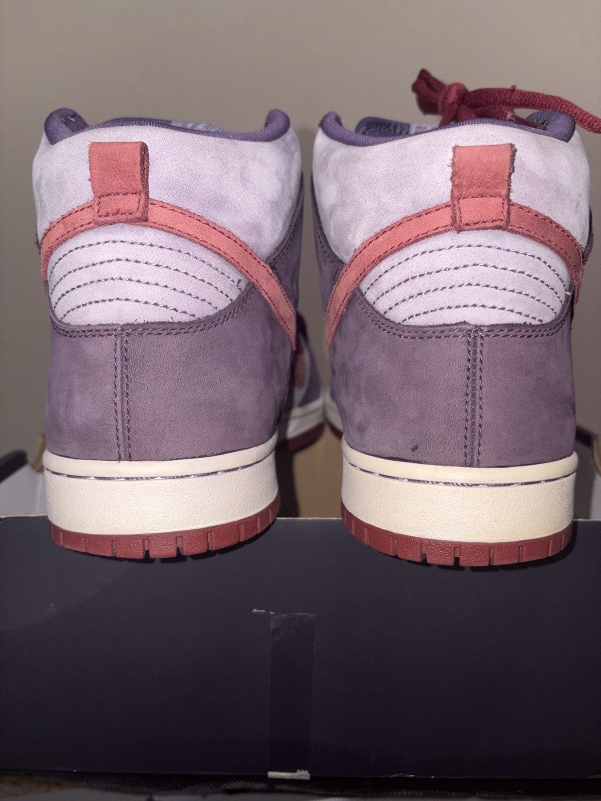 Nike SB Nike SB Dunk High Daybreak Plum Size 12 Excellent Condition Size US 12 / EU 45 - 5 Thumbnail