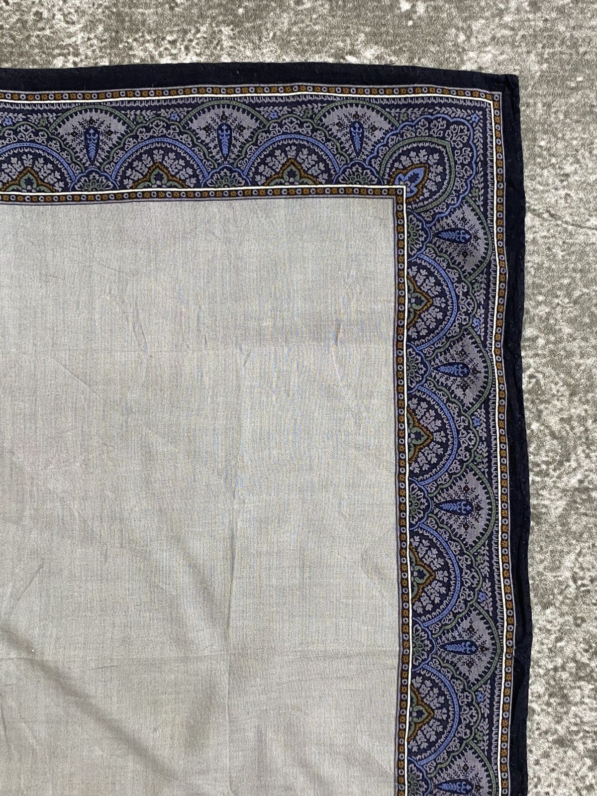 Yves Saint Laurent Yves saint laurent Handkerchief / Bandana / Neckerchief Size ONE SIZE - 7 Thumbnail