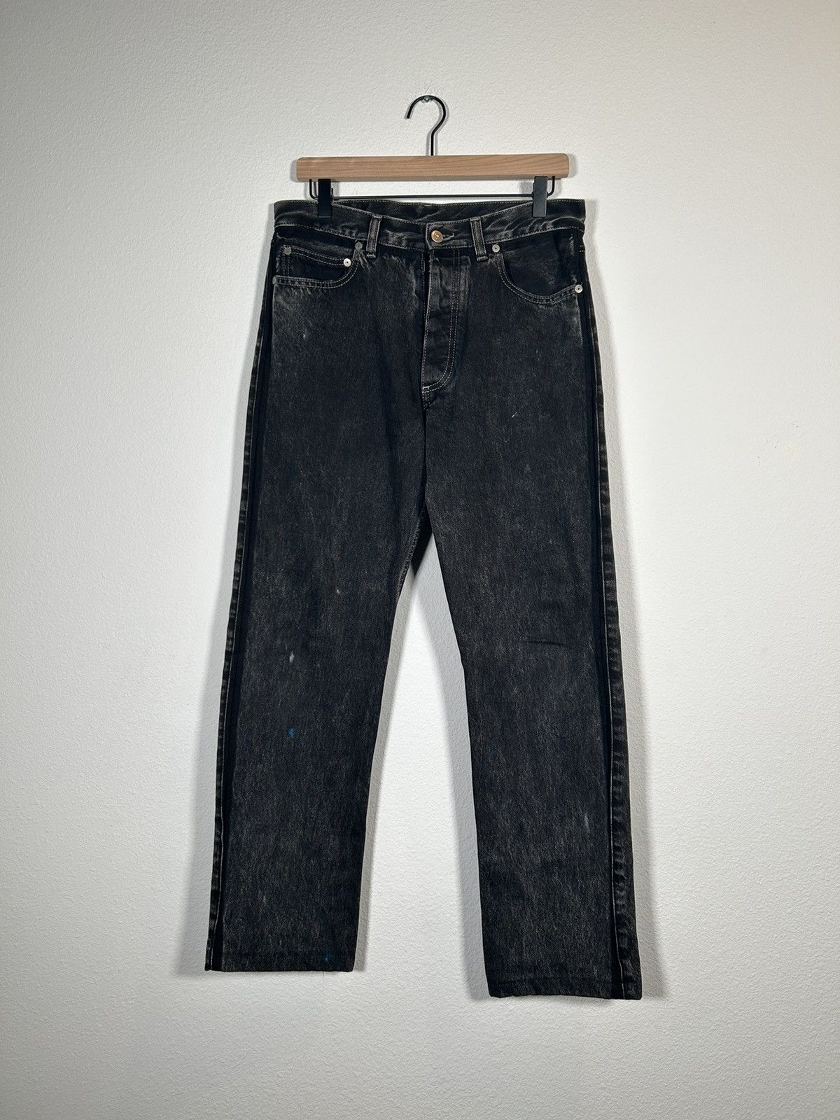 image of Maison Margiela Msrp: $725 Fw22 Paint Splatter Deconstructed Denim in Black, Men's (Size 31)