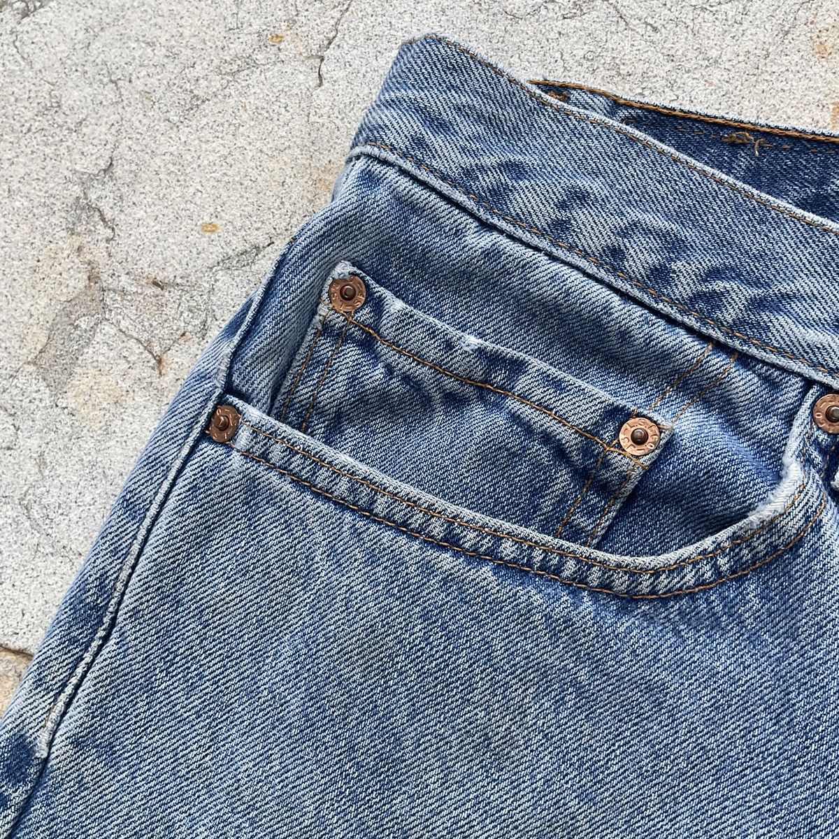 Levi's Vintage Distressed 90s Levi’s 550 Made In USA Denim Pants Size US 33 - 7 Thumbnail