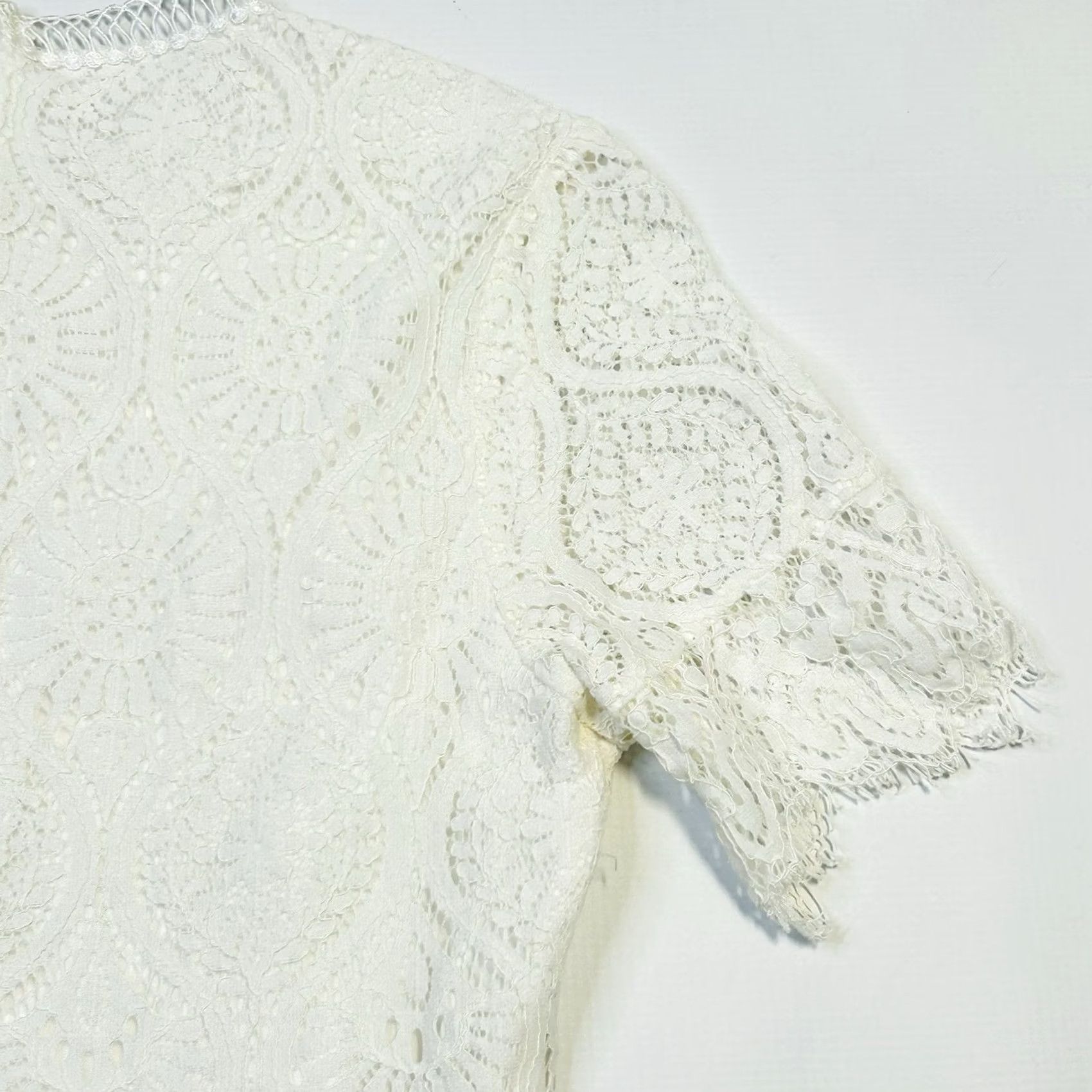 CO Hailey Co Boutique White Lace Event Dress Women Size S Cap Sleeve Crew Neck A-Line Mini Lined Short Sleeve Party Wedding 100% GENUINE Size S / US 4 / IT 40 - 7 Thumbnail