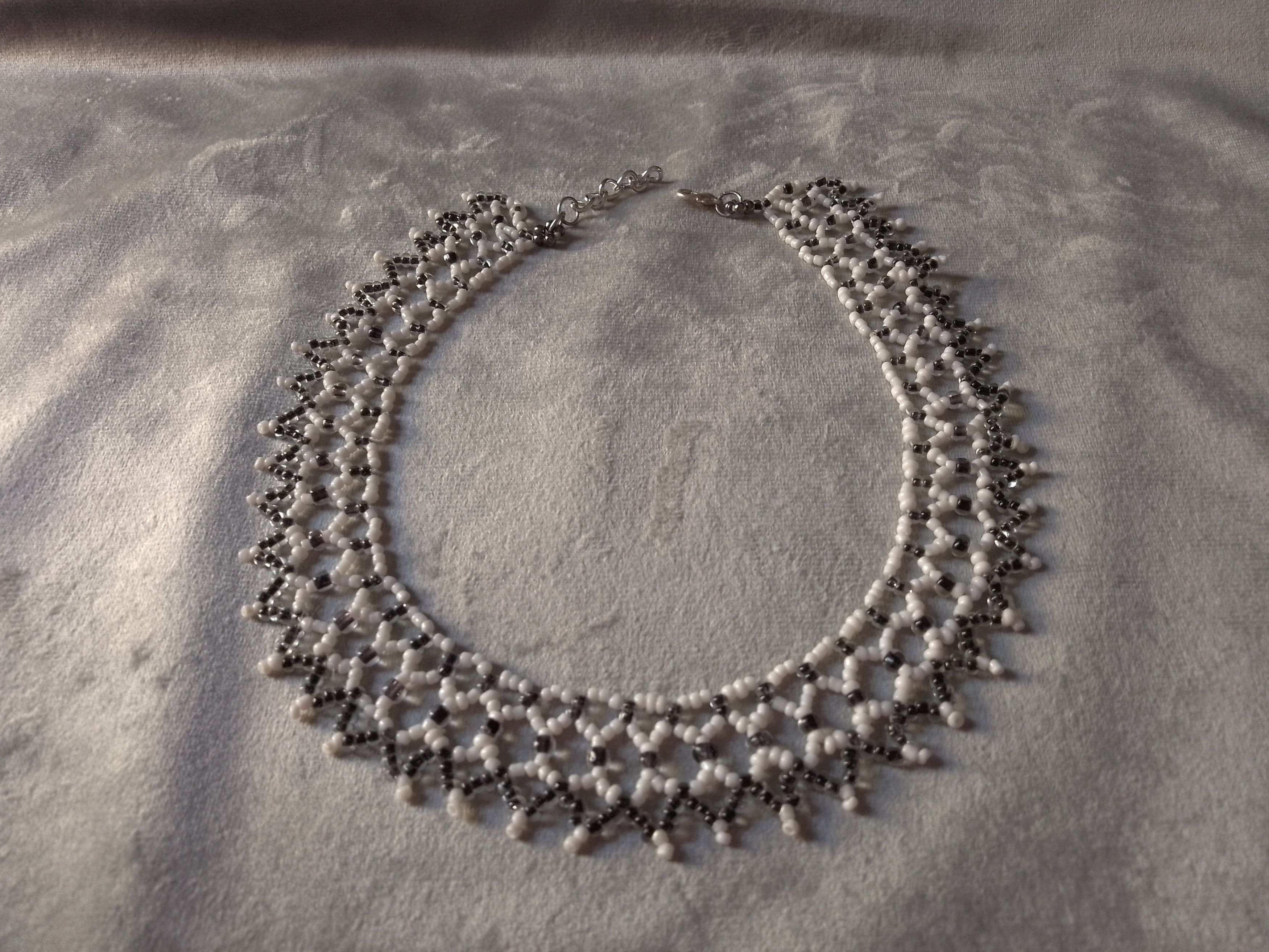 Handmade Necklace Black/White Embroidered Netted Elegant Size ONE SIZE - 7 Thumbnail