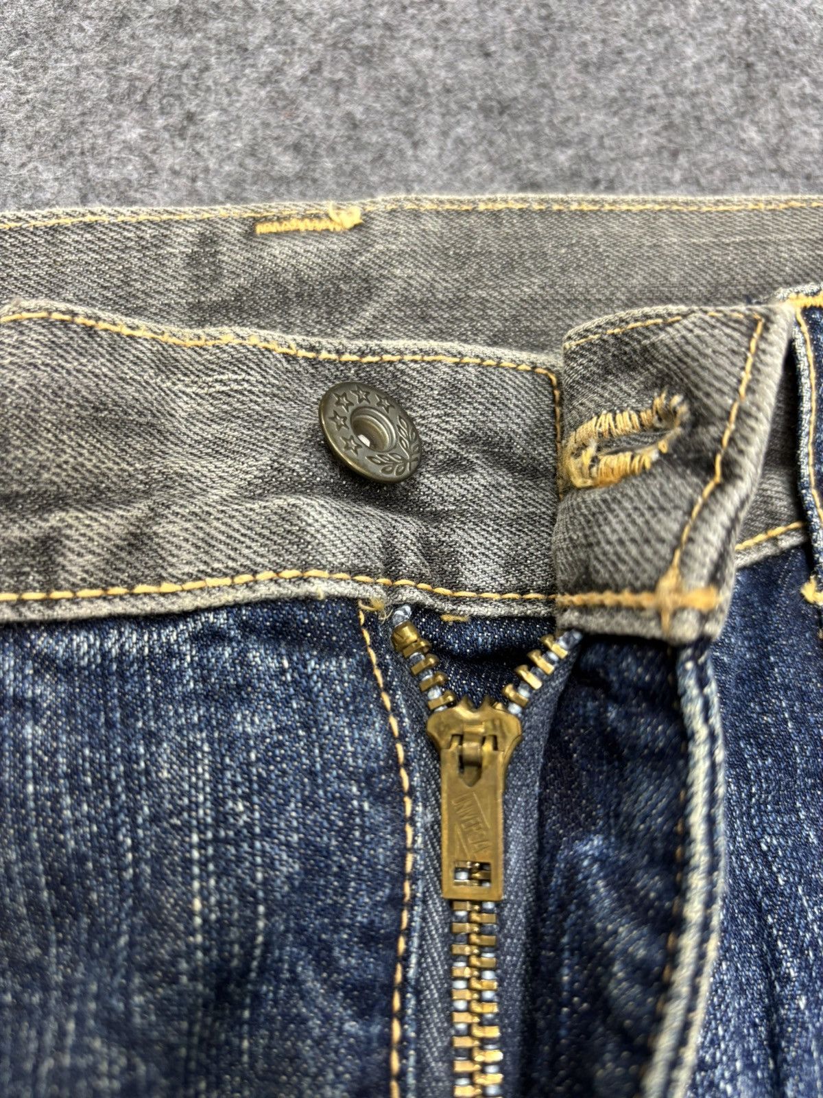 Japanese Brand 💥90s Style💥Japanese Brand Two Tones Sturdy Bush Denim F692 Size US 31 - 9 Thumbnail