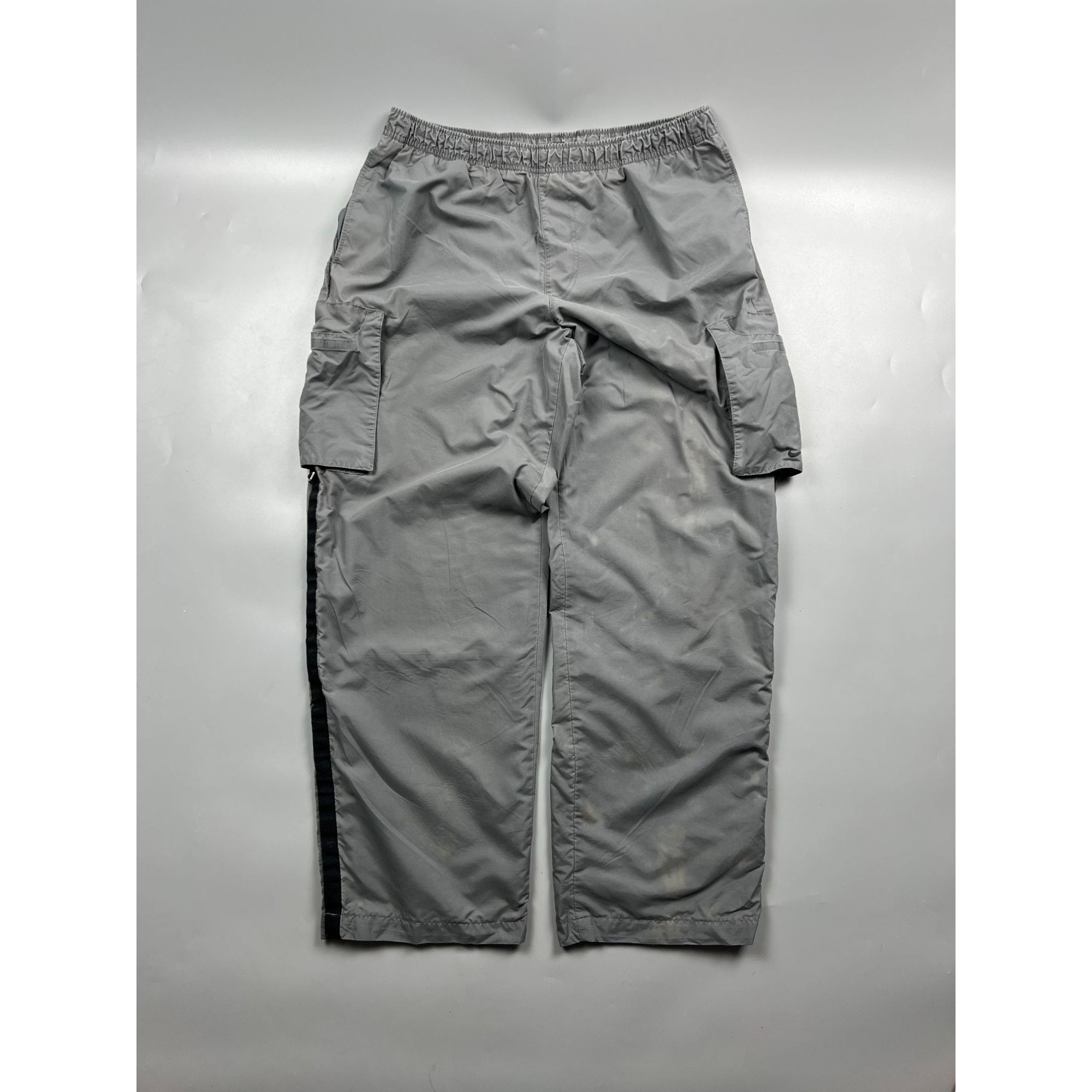 Nike Nike Vintage Nylon Track Pants (Y0812) Size US 36 / EU 52 - 1 Thumbnail