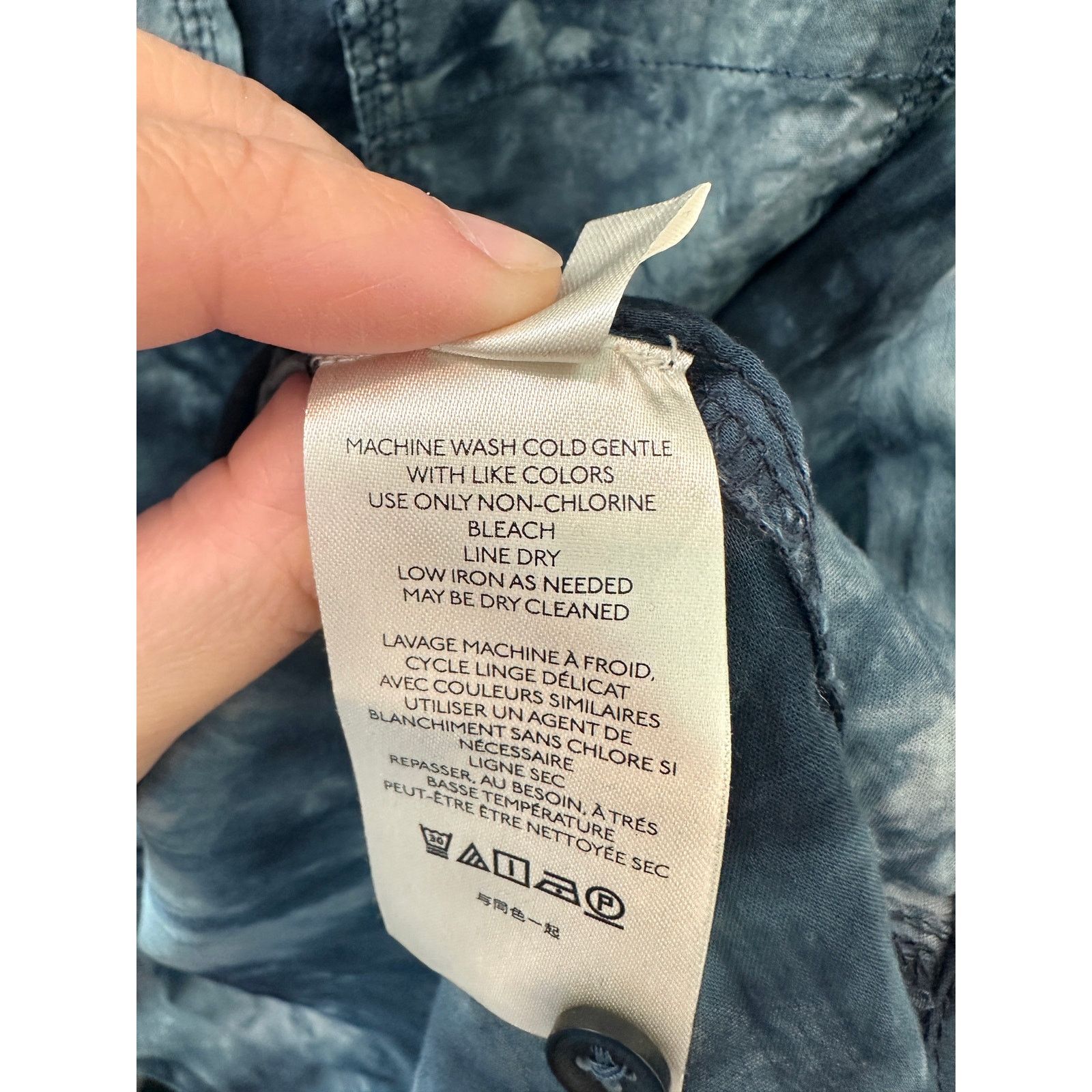 Anthropologie ANTHROPOLOGIE Cate Classic Blue Tie Dye Button Down Shirt Size XS / US 0-2 / IT 36-38 - 7 Thumbnail