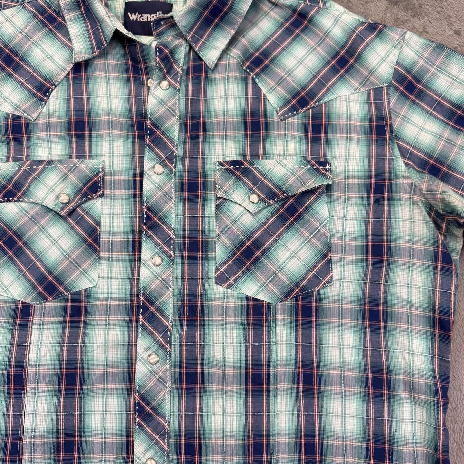 Wrangler Wrangler Men's Plaid Westren Style Short Sleeve Shirt Size ONE SIZE - 4 Thumbnail