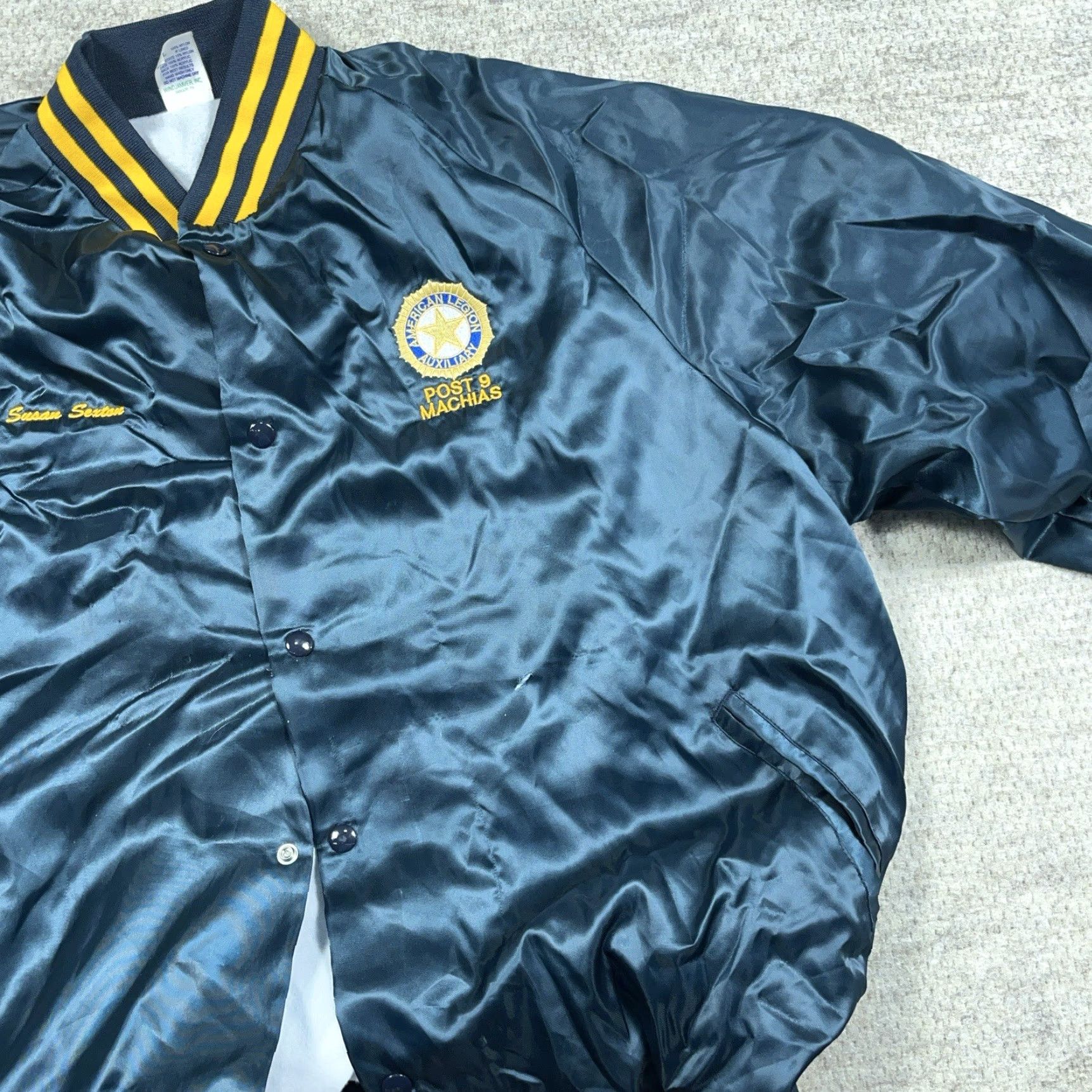Vintage VINTAGE Satin Jacket Men 2XL Blue Yellow Bomber USA 80s / 90s - Nike T-Shirt Size US XXL / EU 58 / 5 - 5 Thumbnail