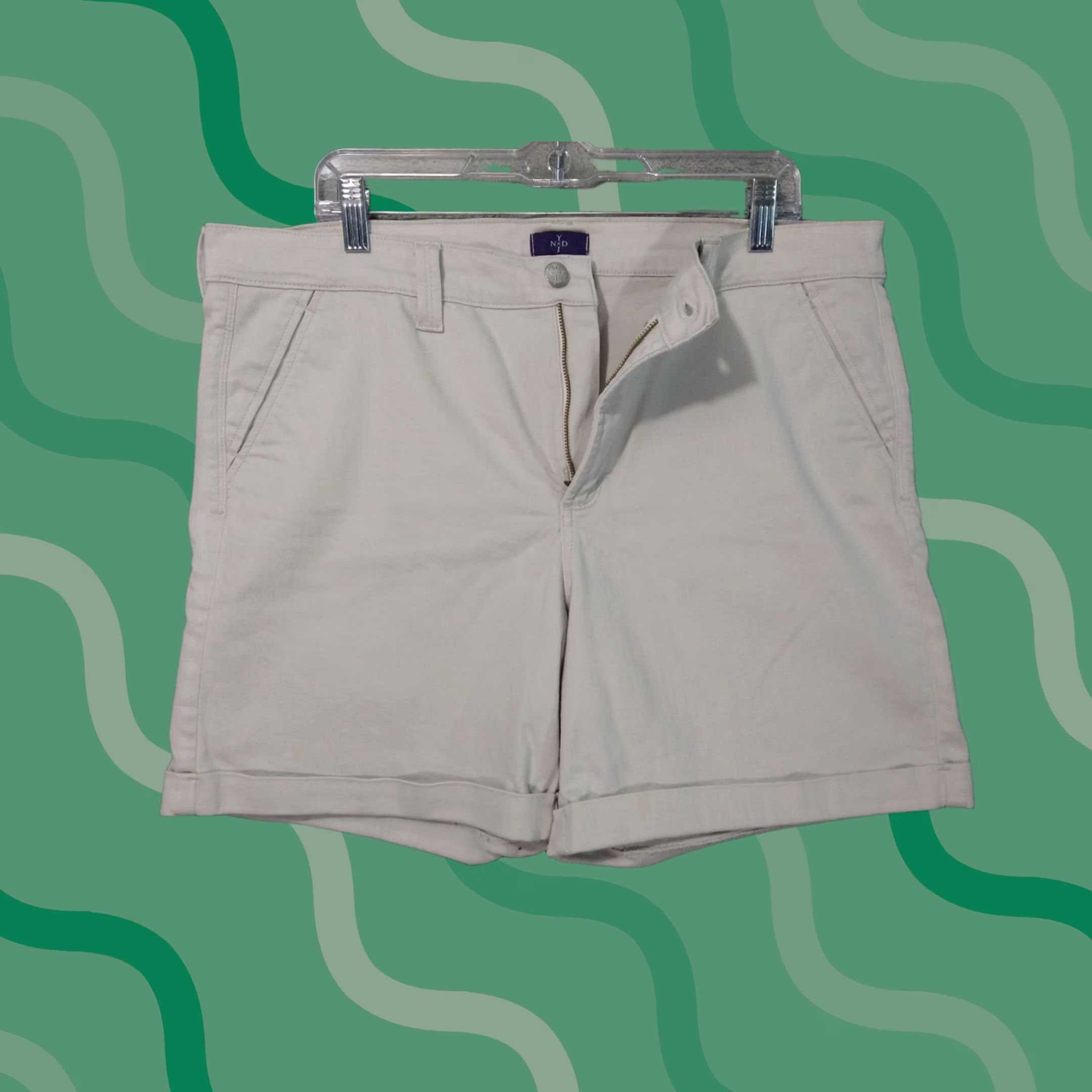 NYDJ NYDJ Shorts Womens 16 White Denim Avery Jean Lift Tuck Stretch High Rise Bermuda Casual Solid Cotton Jeans Shorts Womens 16 White NYDJ Size 38" / US 16 / IT 52 - 1 Thumbnail