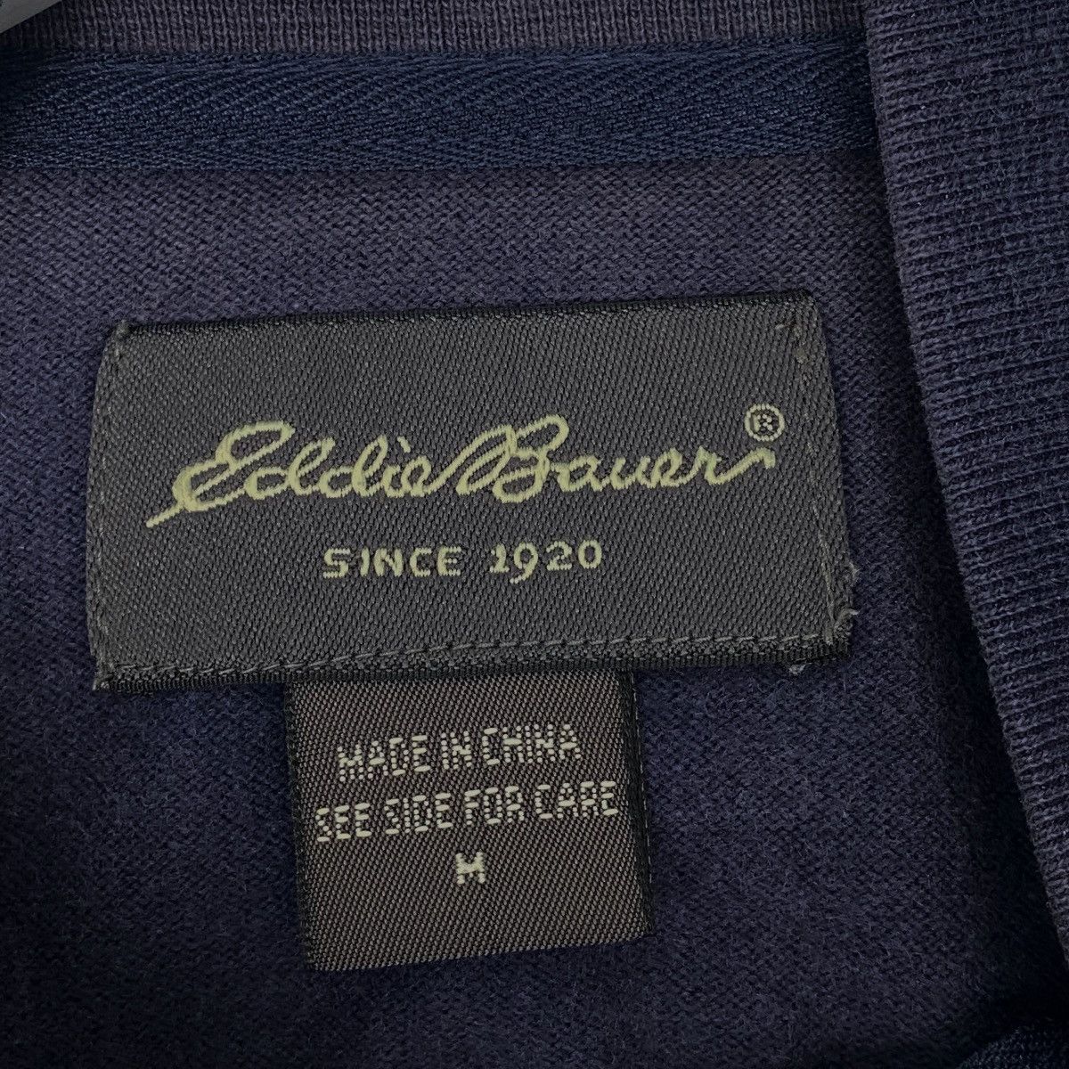 Vintage Vintage Eddie Bauer Quater Zip Small Logo Navy Blue Size M Size US M / EU 48-50 / 2 - 7 Thumbnail