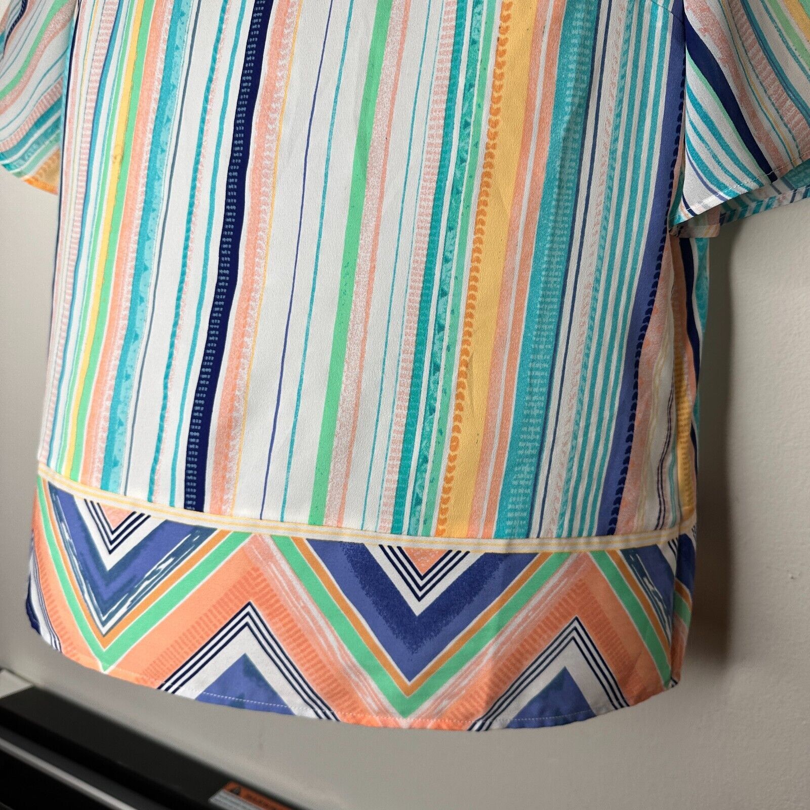Other Chico's Aqua Peach Aztec Striped Boxy Blouse Short Sleeve 1 Size S / US 4 / IT 40 - 4 Thumbnail
