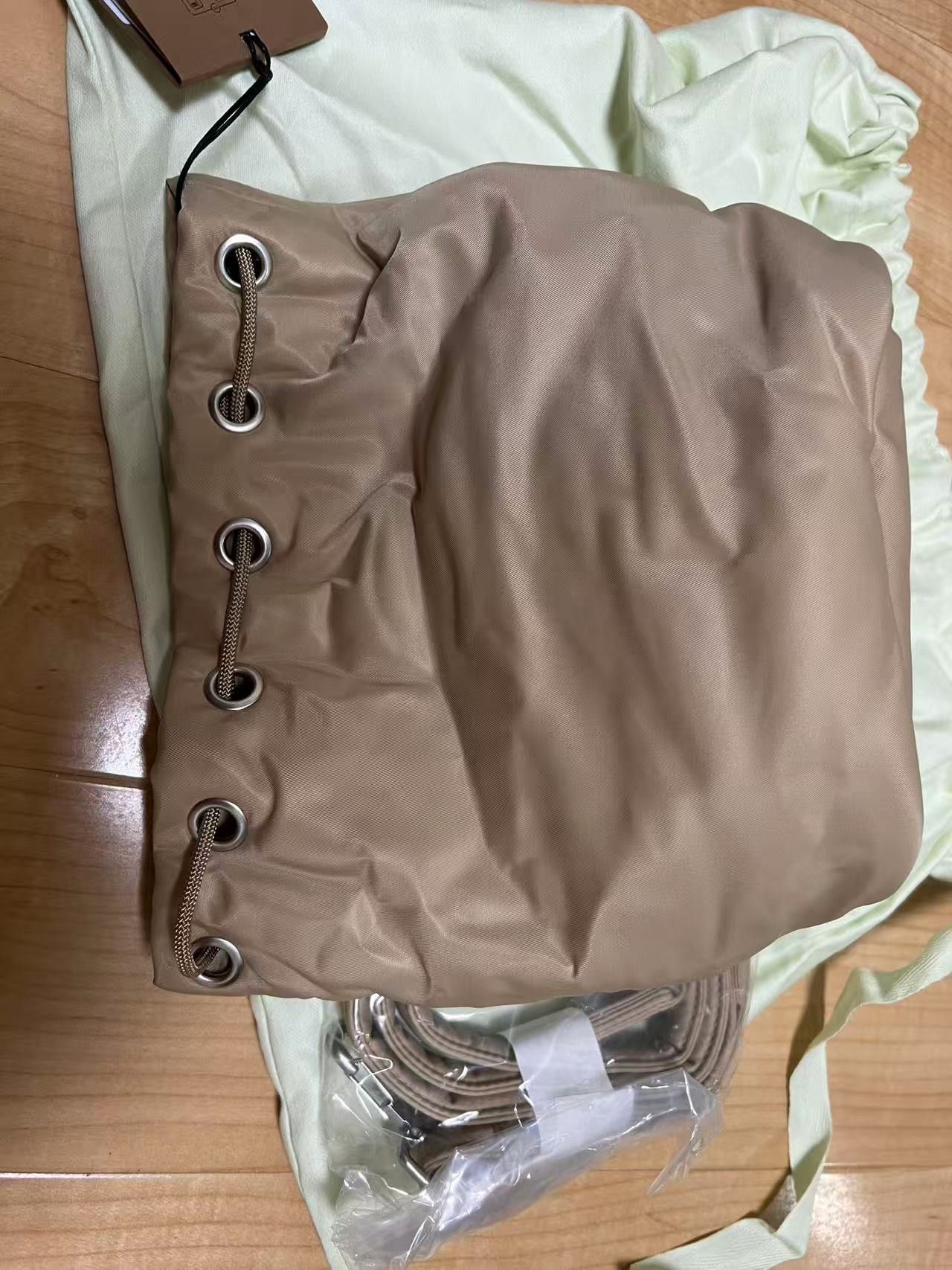 Burberry burberry nylon gold honey bucket bag Size ONE SIZE - 6 Thumbnail