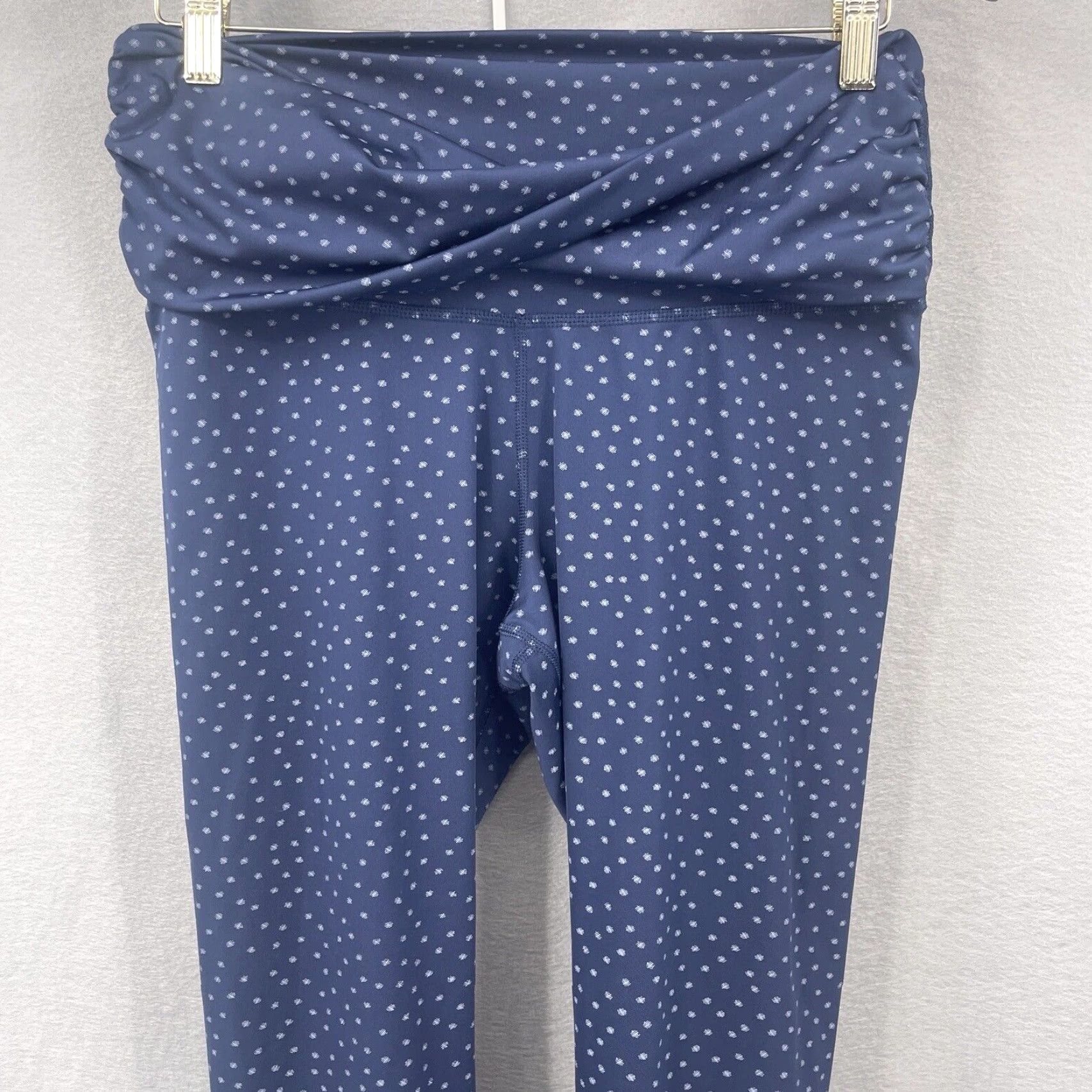 Nike Nike Yoga Pants Womens Large Blue Polka Dot Stretch Athleisure Yoga Dots Twist 7/8 Pants Mens, Womens, Girls, Boys (adjusted) Size 36" / US 14 / IT 50 - 2 Thumbnail