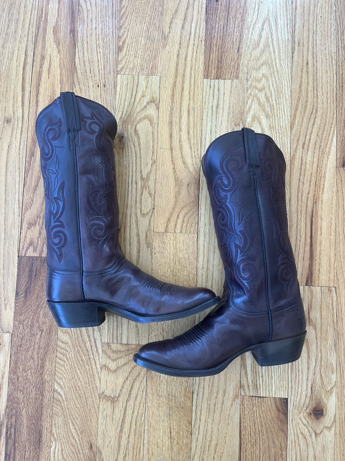 Lucchese Lucchese Men's Chocolate Calfskin Medium Toe Boots Size 8.5D Size US 8.5 / EU 41-42 - 1 Thumbnail