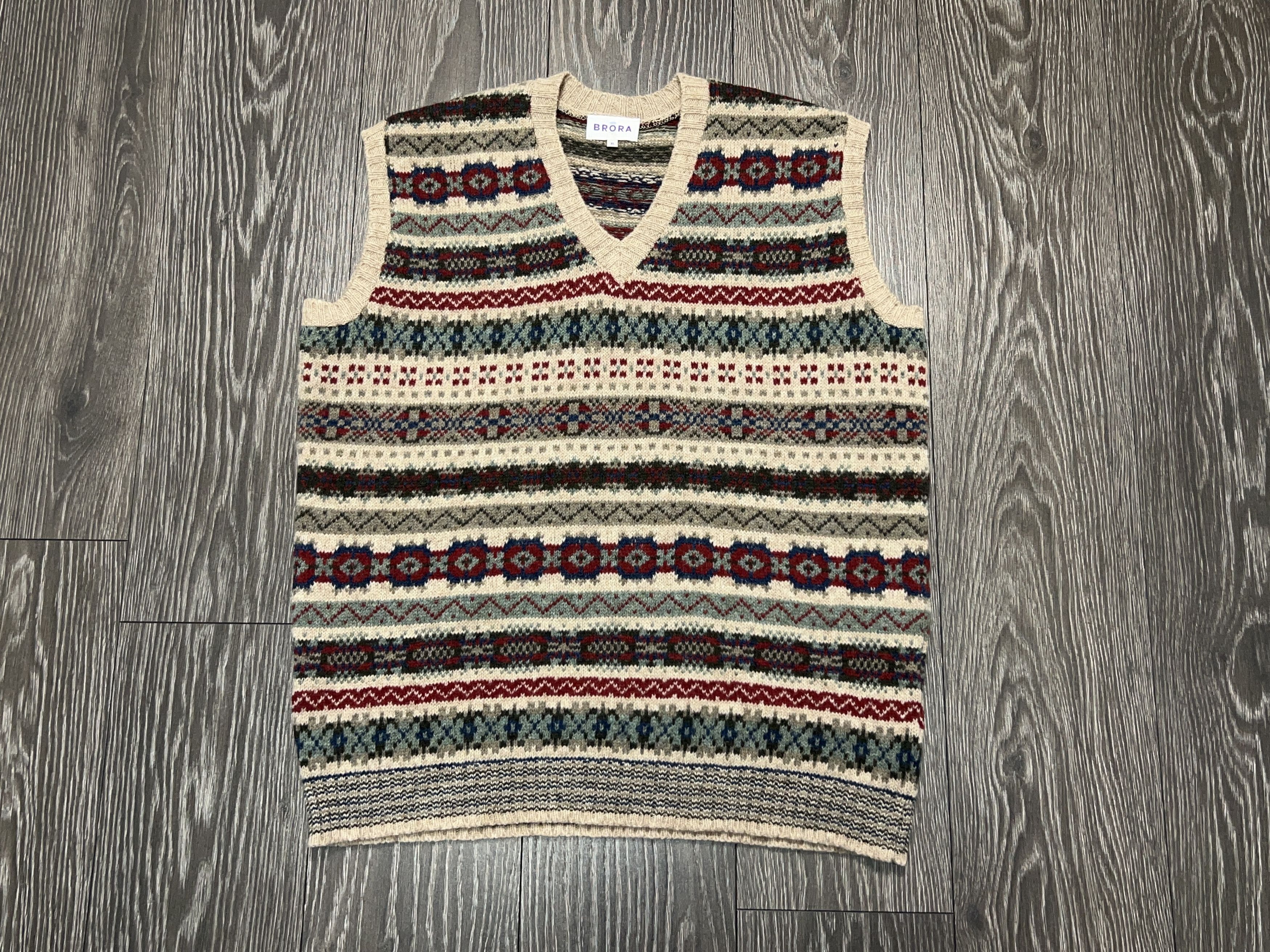 Traditional Weatherwear Unisex Mens Brora Scotland Fair Isle Vest Waistcoat Knit XL Size US XL / EU 56 / 4 - 1 Thumbnail