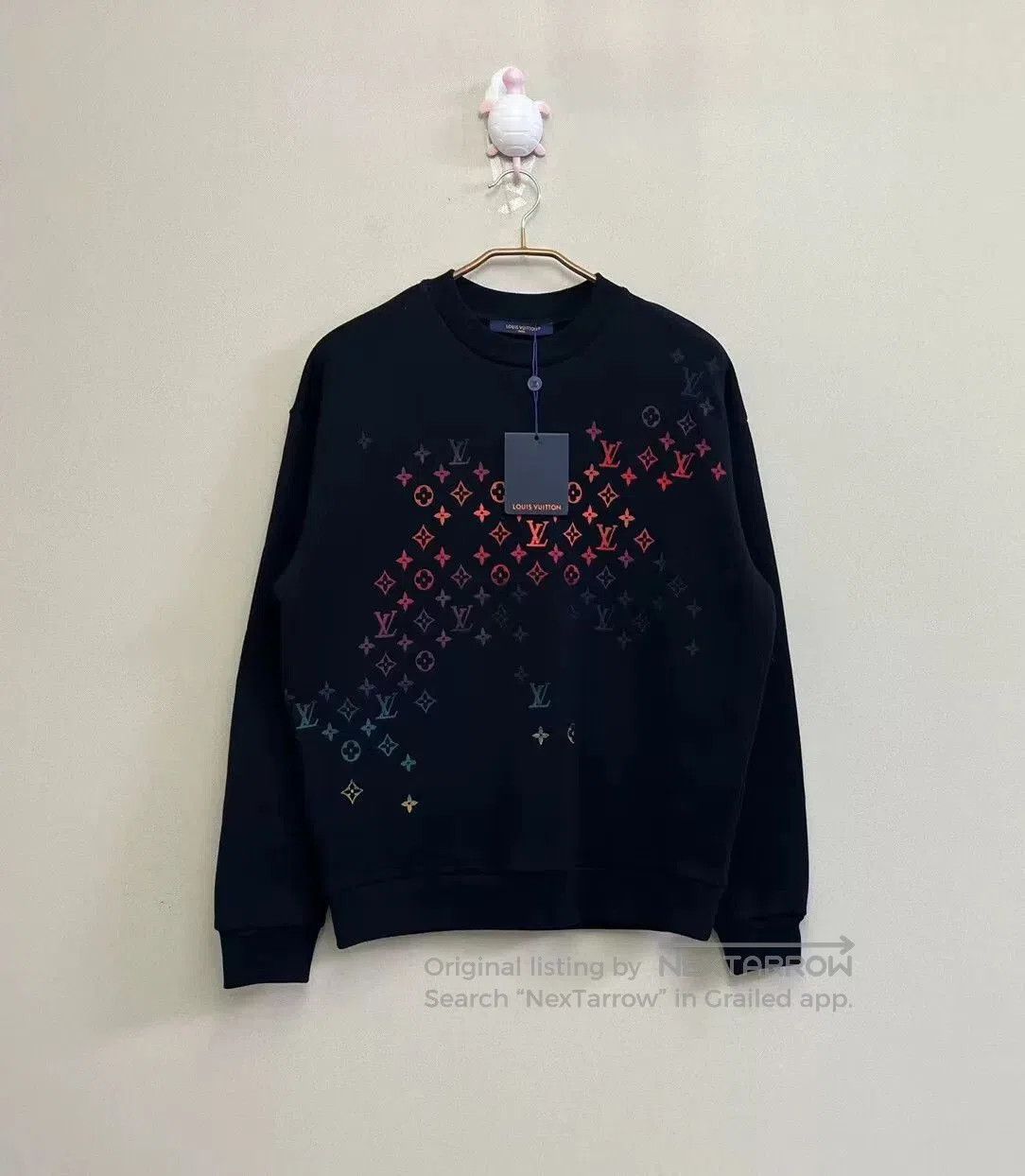 Louis Vuitton louis vuitton black embroidered logo sweatshirt. Size US XS / EU 42 / 0 - 1 Thumbnail