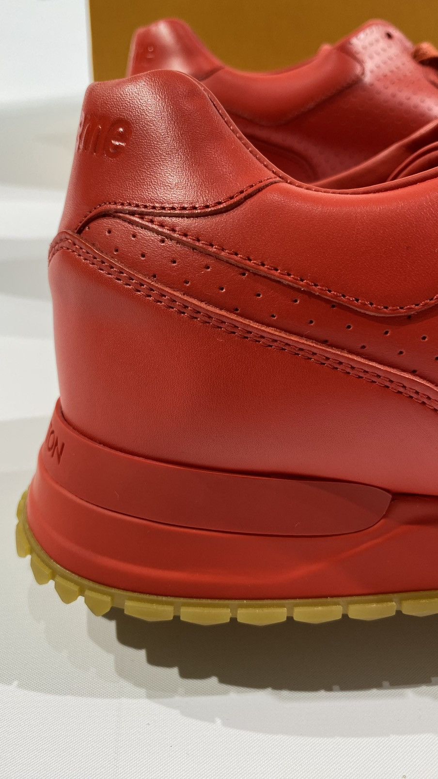 Louis Vuitton × Supreme Louis Vuitton X Supreme Sz10 Run Away sneakers Red Size US 10 / EU 43 - 4 Thumbnail