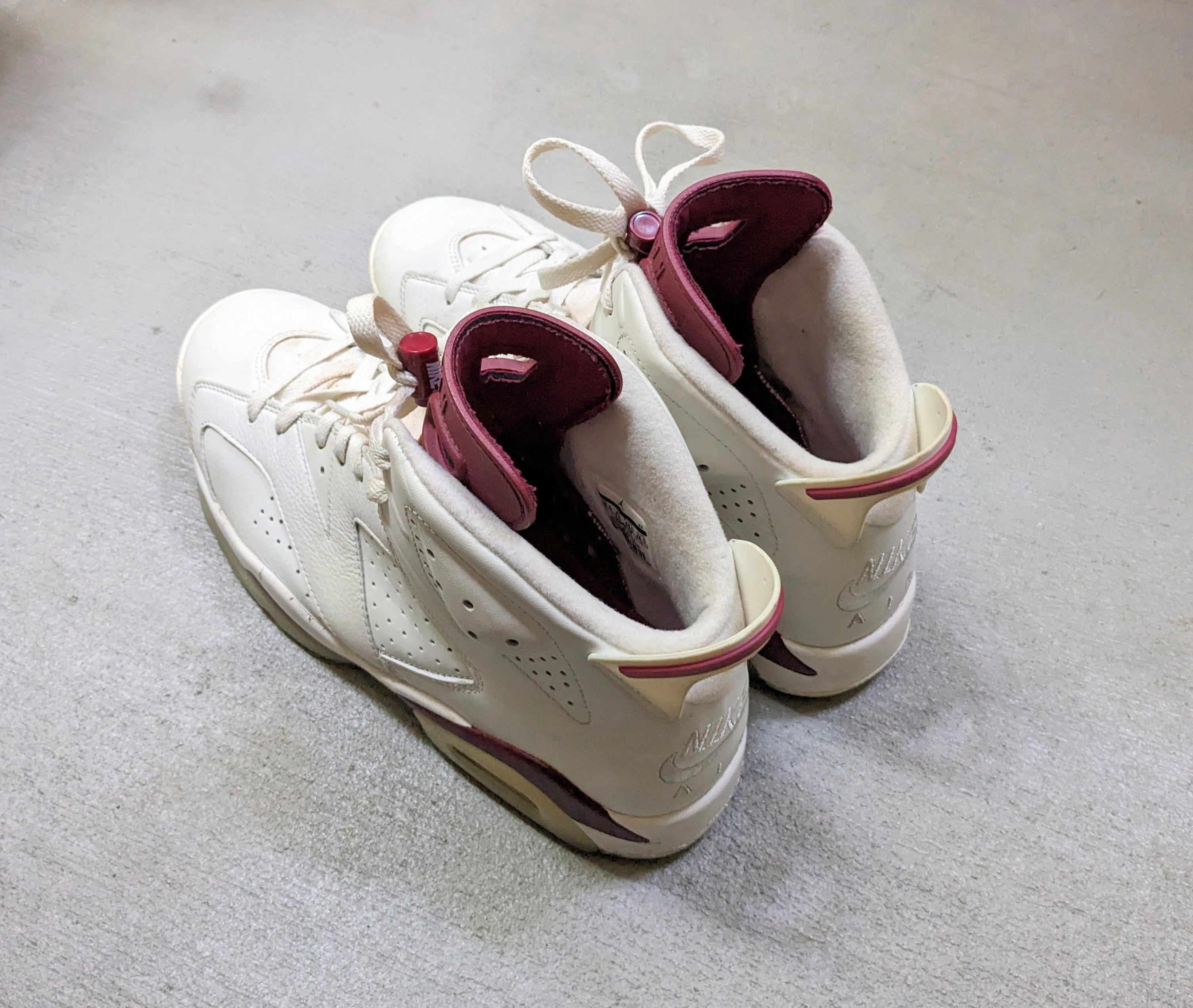 Jordan Brand × Nike Nike Air Retro Jordan 6 Maroon Size 10.5 2015 384664-116 Size US 10.5 / EU 43-44 - 13 Thumbnail