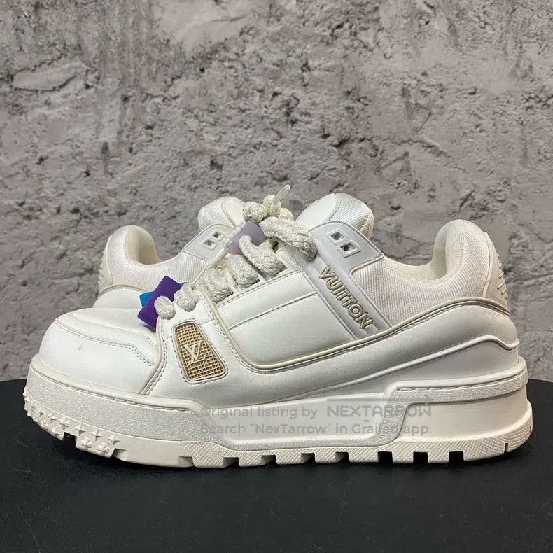 Louis Vuitton Louis Vuitton White chubby shoes Size US 8 / EU 41 - 5 Thumbnail