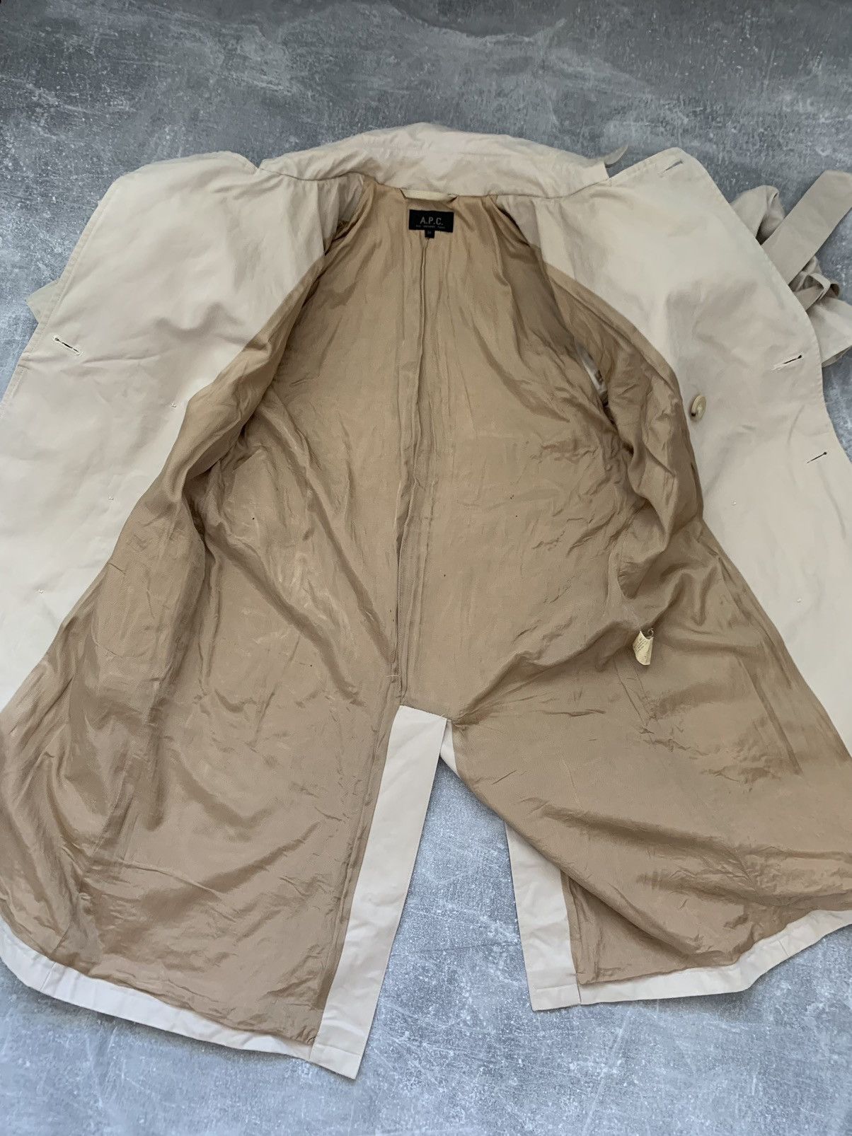 A.P.C. × Vintage APC Tan Trench Coat Womens Jacket Belted Beige Size XS / US 0-2 / IT 36-38 - 9 Thumbnail