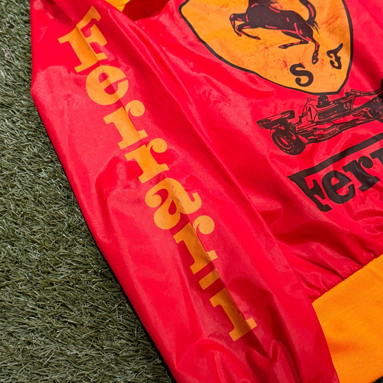 Ferrari 1970s Team Ferrari F1 Racing Windbreaker Size US M / EU 48-50 / 2 - 7 Thumbnail