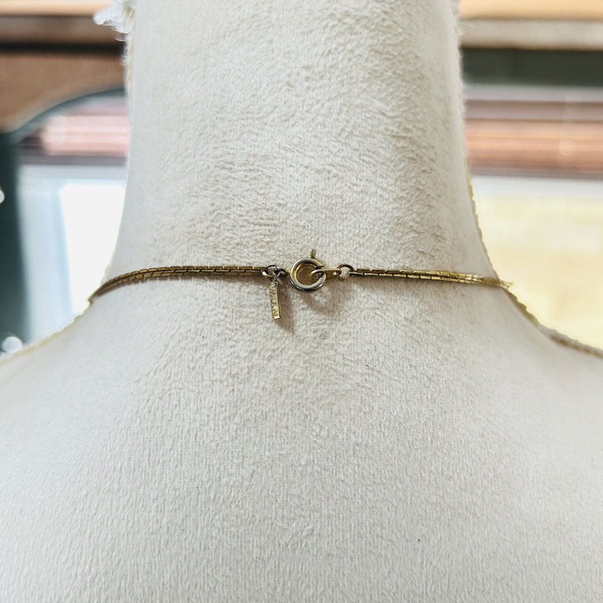 Vintage Vintage large enamel Maltese cross pendant on chain necklace Size ONE SIZE - 4 Thumbnail