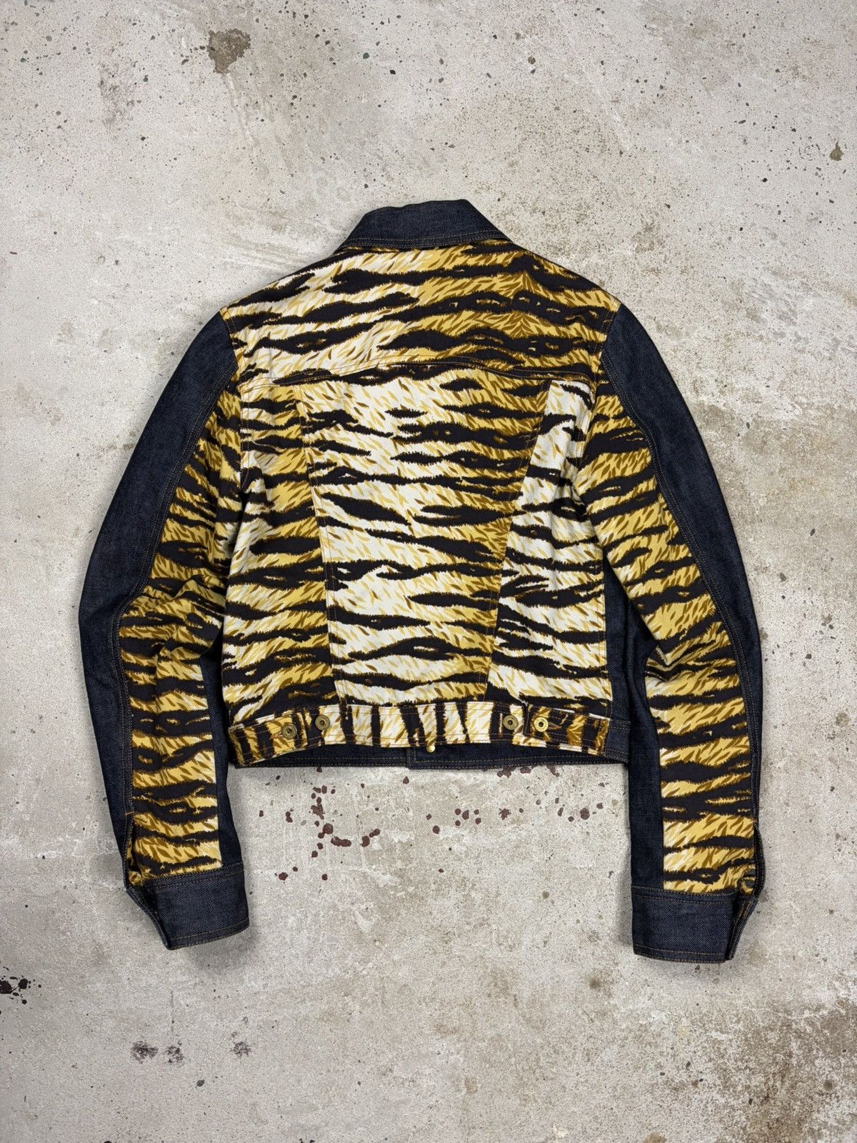 Dolce & Gabbana 2000s Dolce & Gabbana Hybrid Denim & Tiger Print Jacket Size XS / US 0-2 / IT 36-38 - 2 Thumbnail